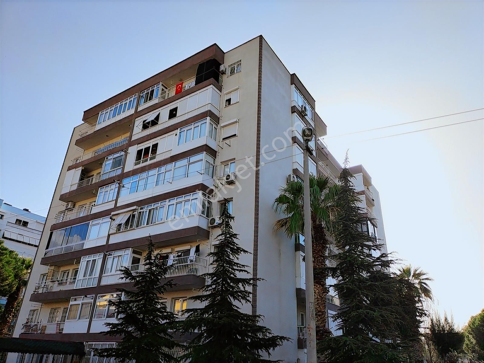 Bayraklı Smyrna Meydanı Yakını Kiralık 3+1 Bakımlı Daire