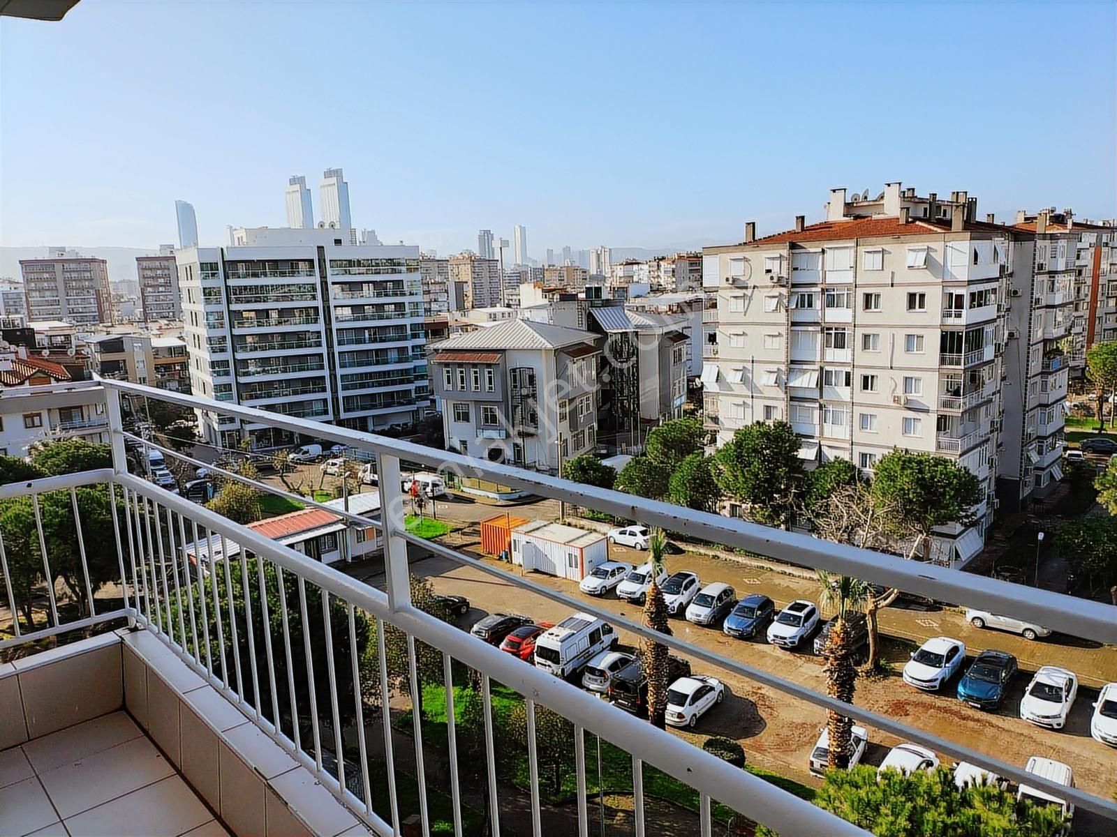 Bayraklı Smyrna Meydanı Yakını Kiralık 3+1 Bakımlı Daire - Görsel 27