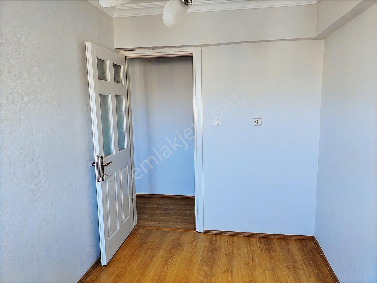 Bayraklı Smyrna Meydanı Yakını Kiralık 3+1 Bakımlı Daire - Görsel 32