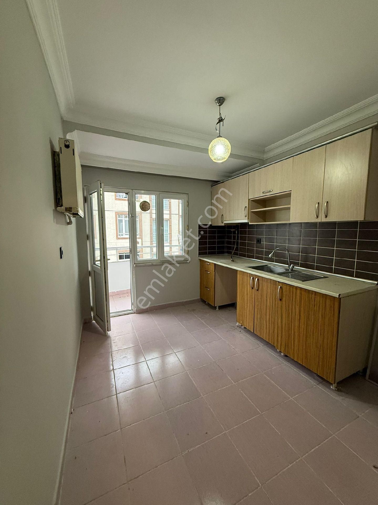 Eskule Avm Arkası 4+2 Ayrı Girişli Dubleks Daire