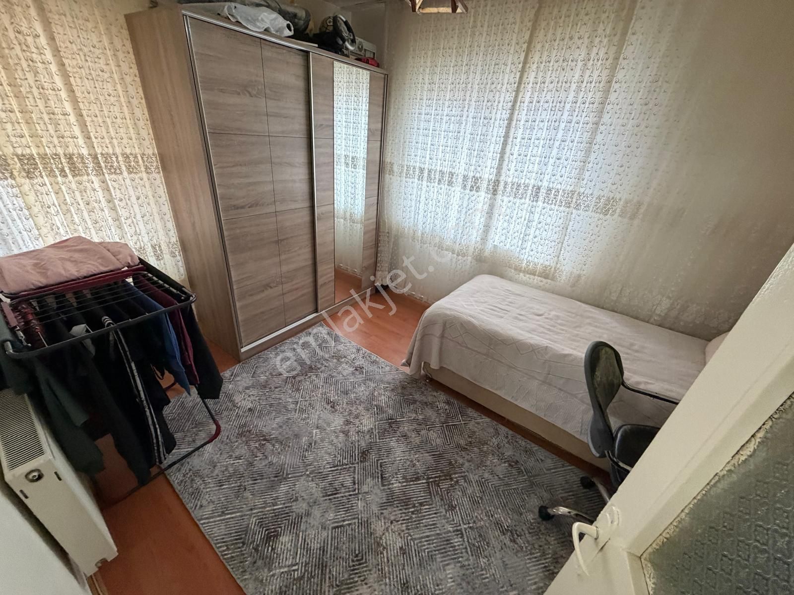 Sincan Plevne'de2 Yapılı Arakatta Masrafsız Merkezi Konumda Uygun Daire - Görsel 11