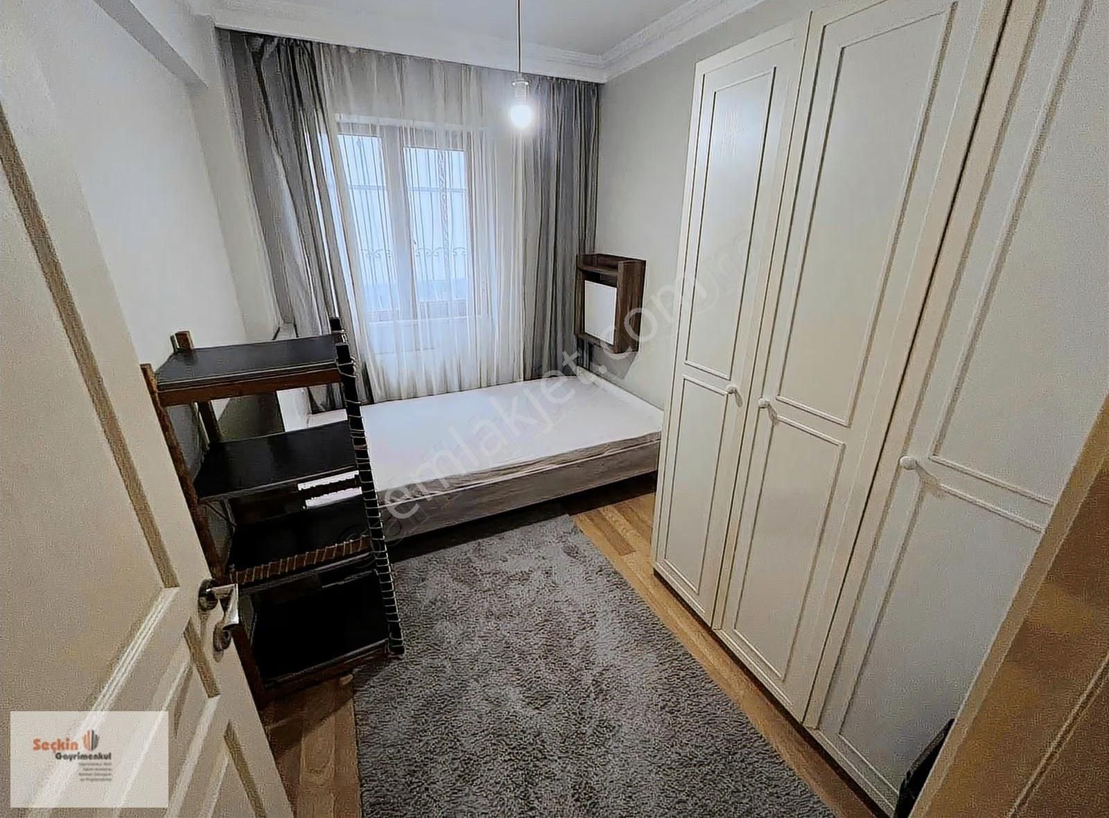 Maltepe Zümrütevlerde Full Eşyalı 1+1 Bahçe Kullanımlı Daire - Görsel 16