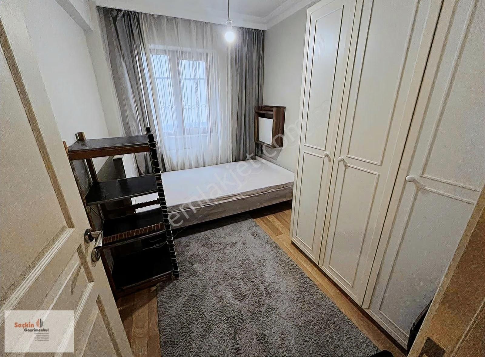 Maltepe Zümrütevlerde Full Eşyalı 1+1 Bahçe Kullanımlı Daire - Görsel 18