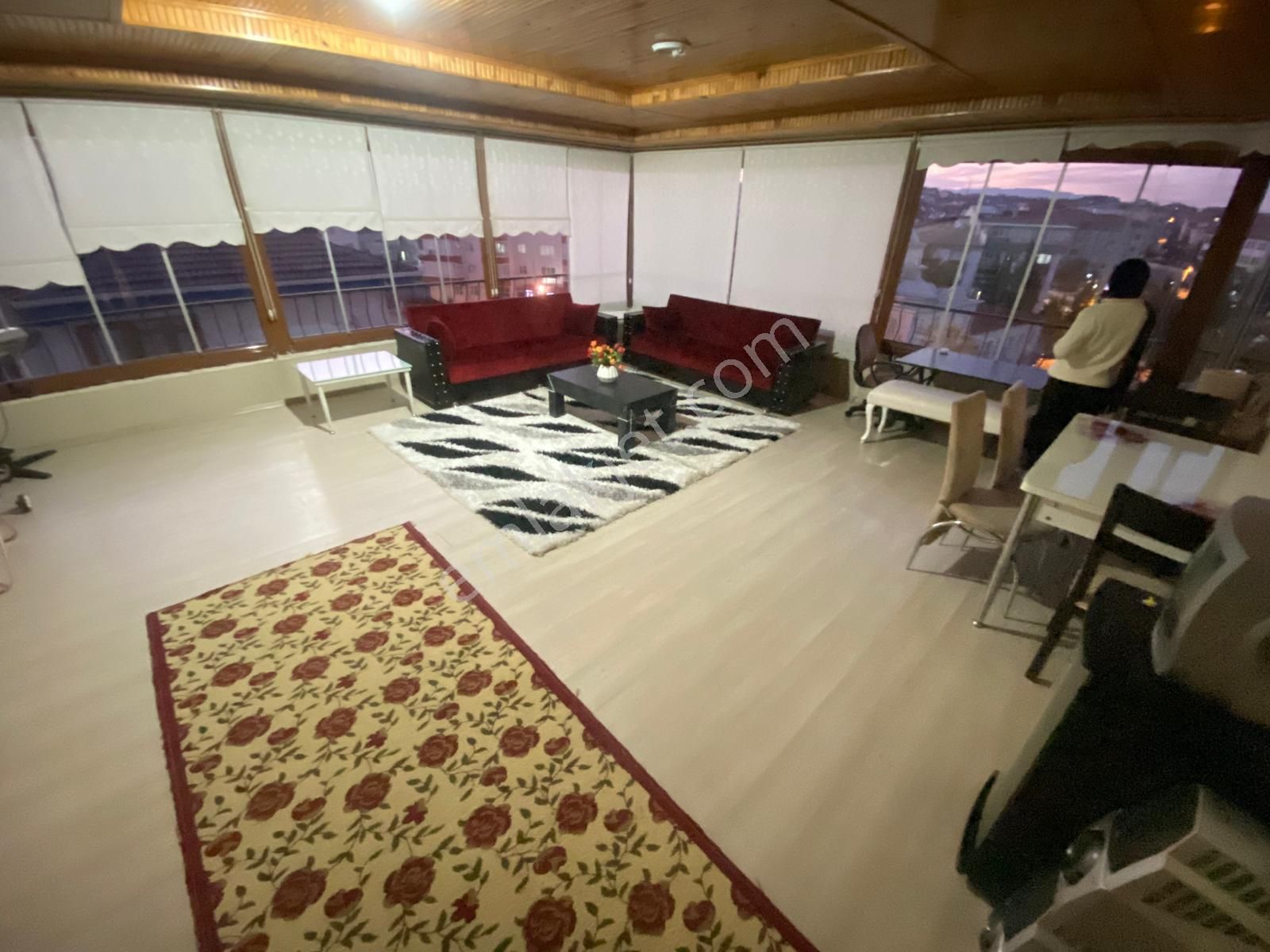 Yılmaz Gayrimenkulden Kacırılmayacak Teras 4+2 Fırsat Dairesi - Görsel 19