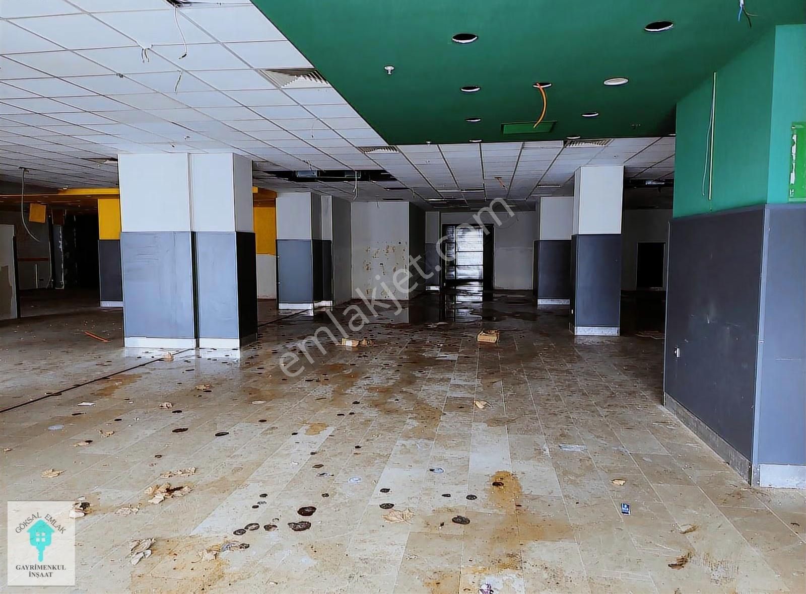 Esenyurt'ta Kiralık 2000 M2 Düz Giriş Ticari Alan - Görsel 2