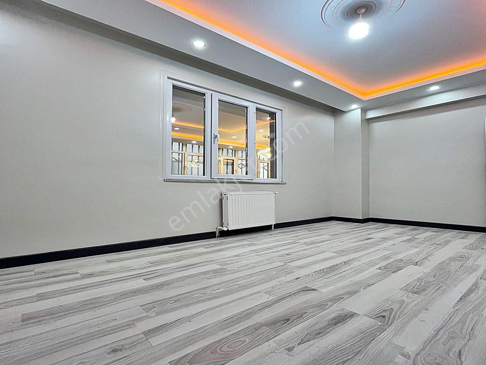 Esenyurt Kıraç Hürriyet Mahallesinde Geniş Balkonlu 3+1 Giriş Kat Daire !!! 2 - Görsel 13