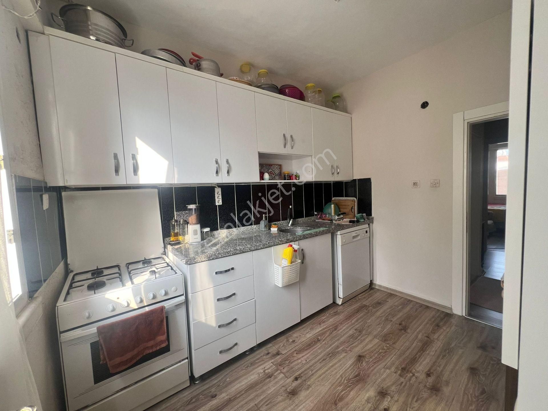 Karınca'dan Akkent Mh'de Bağımsız Mutf,son Kat,site İçi 3+1 ! - Görsel 2