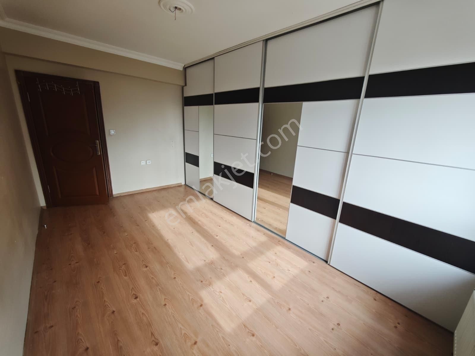 Ilı Lider Emlak'tan Ilı Ön Cephe Köşe Başı 3+1 Kiralık Daire - Görsel 18