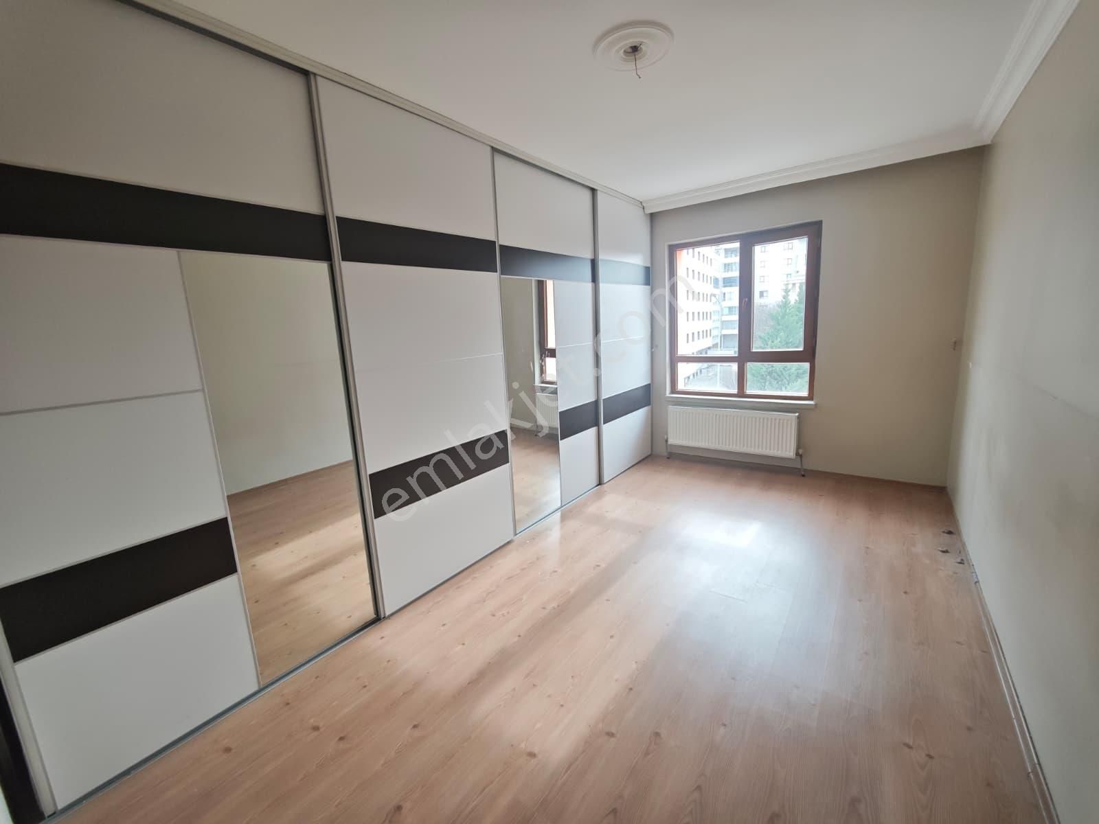Ilı Lider Emlak'tan Ilı Ön Cephe Köşe Başı 3+1 Kiralık Daire - Görsel 17