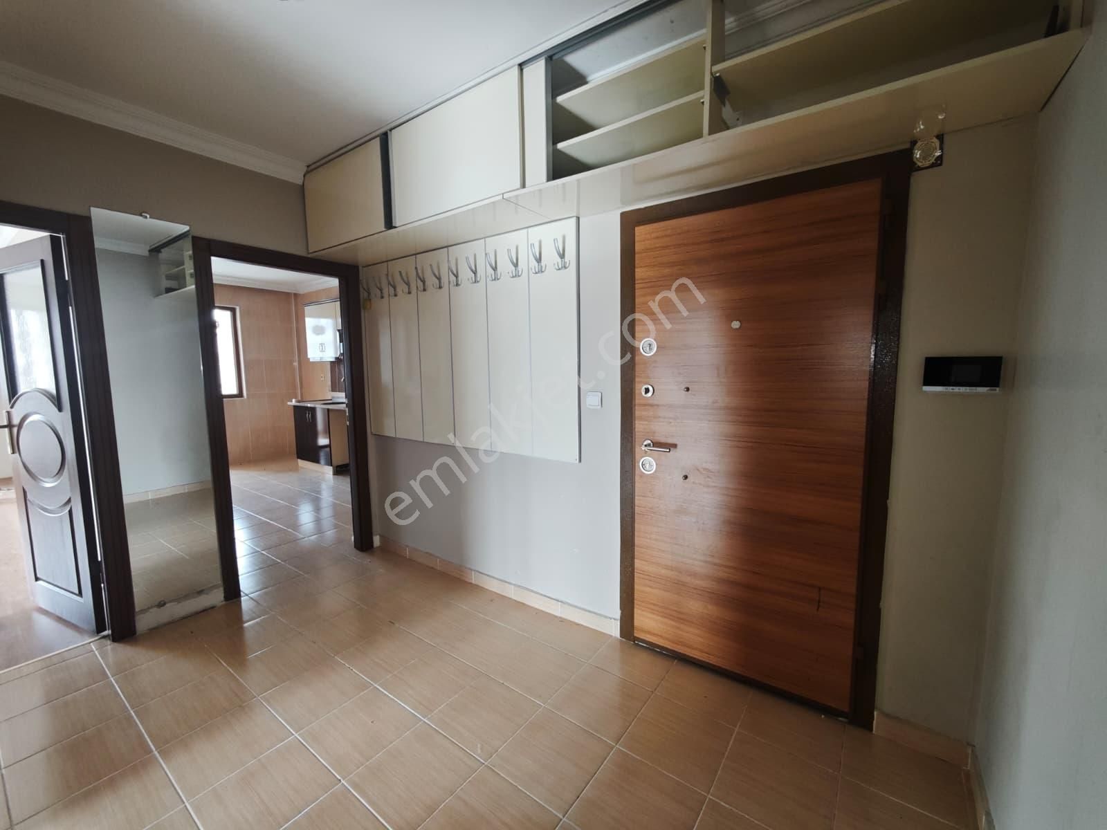 Ilı Lider Emlak'tan Ilı Ön Cephe Köşe Başı 3+1 Kiralık Daire - Görsel 28