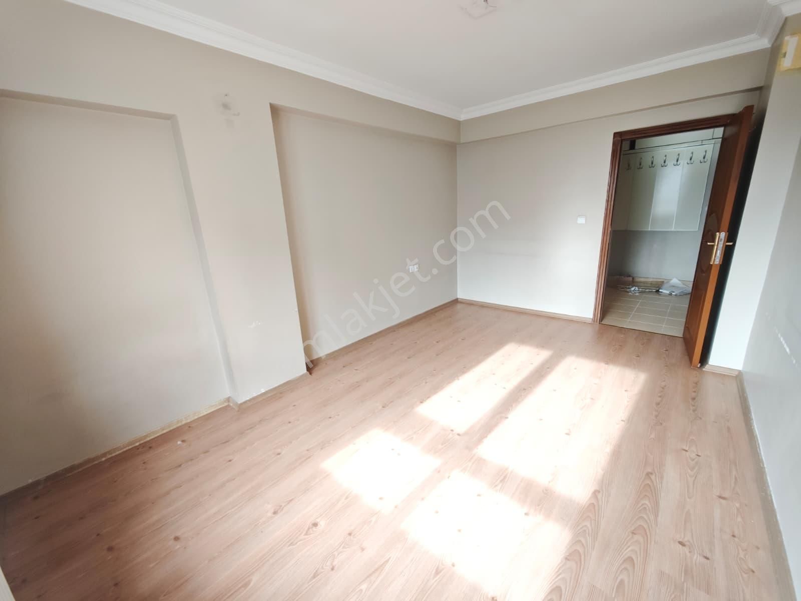Ilı Lider Emlak'tan Ilı Ön Cephe Köşe Başı 3+1 Kiralık Daire - Görsel 24