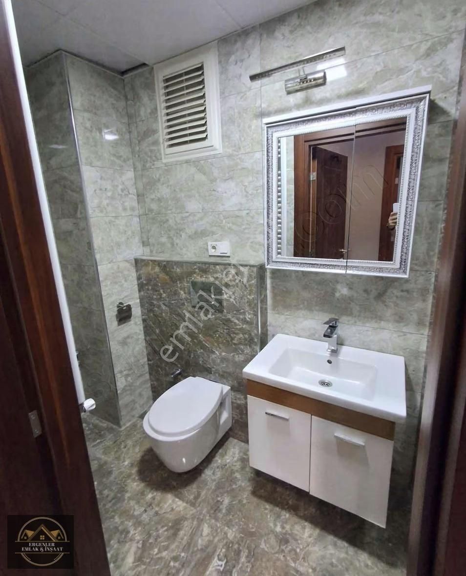 Ergenler Emlak'dan Göl Manzaralı Kapalı Otoparklı Satılık Daire - Görsel 17