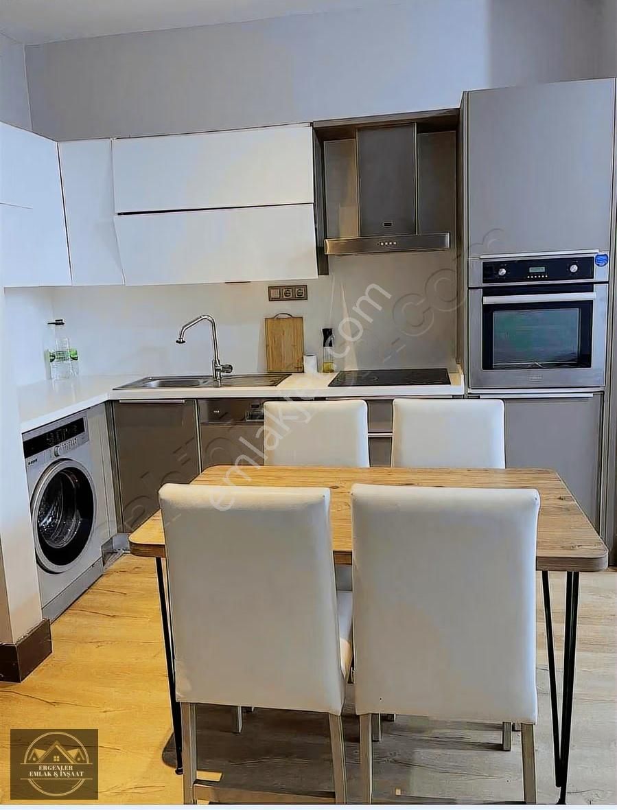 Batışehir'de Full Eşyalı, Havuzlu 1+1 Kiralık Daire - Görsel 3