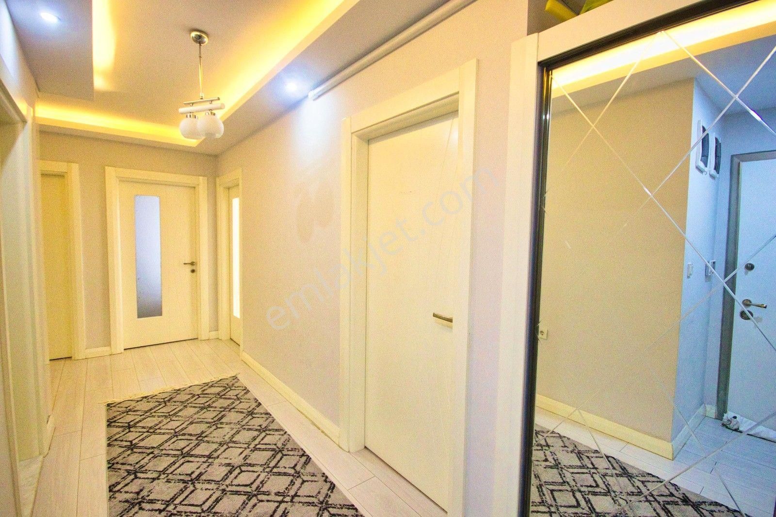 Yiğit'ten İkizçayda 2+1 Havuzlu Öncephe Şık Tasarımlı Daire - Görsel 19