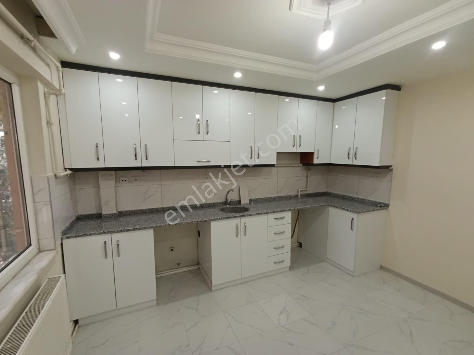 Ender Uysal Gayrimenkulden Kınıklı Da Satılık 3+1 Masrafsız Satılık Daire...