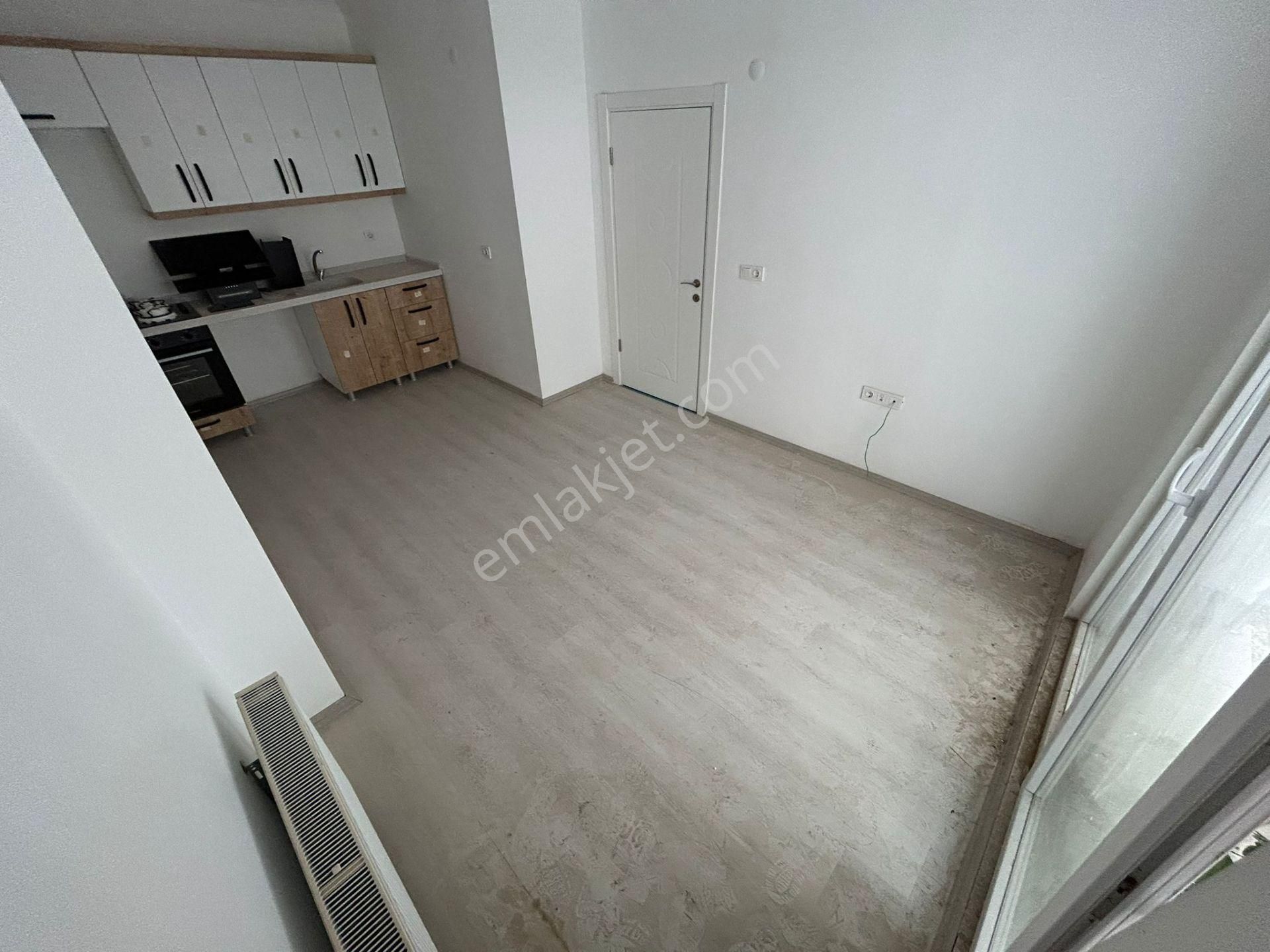Yükselden Satılık Edremit Turhanbeyde Kaçmaz Fırsat Asansörlü 1+1 Daire - Görsel 2