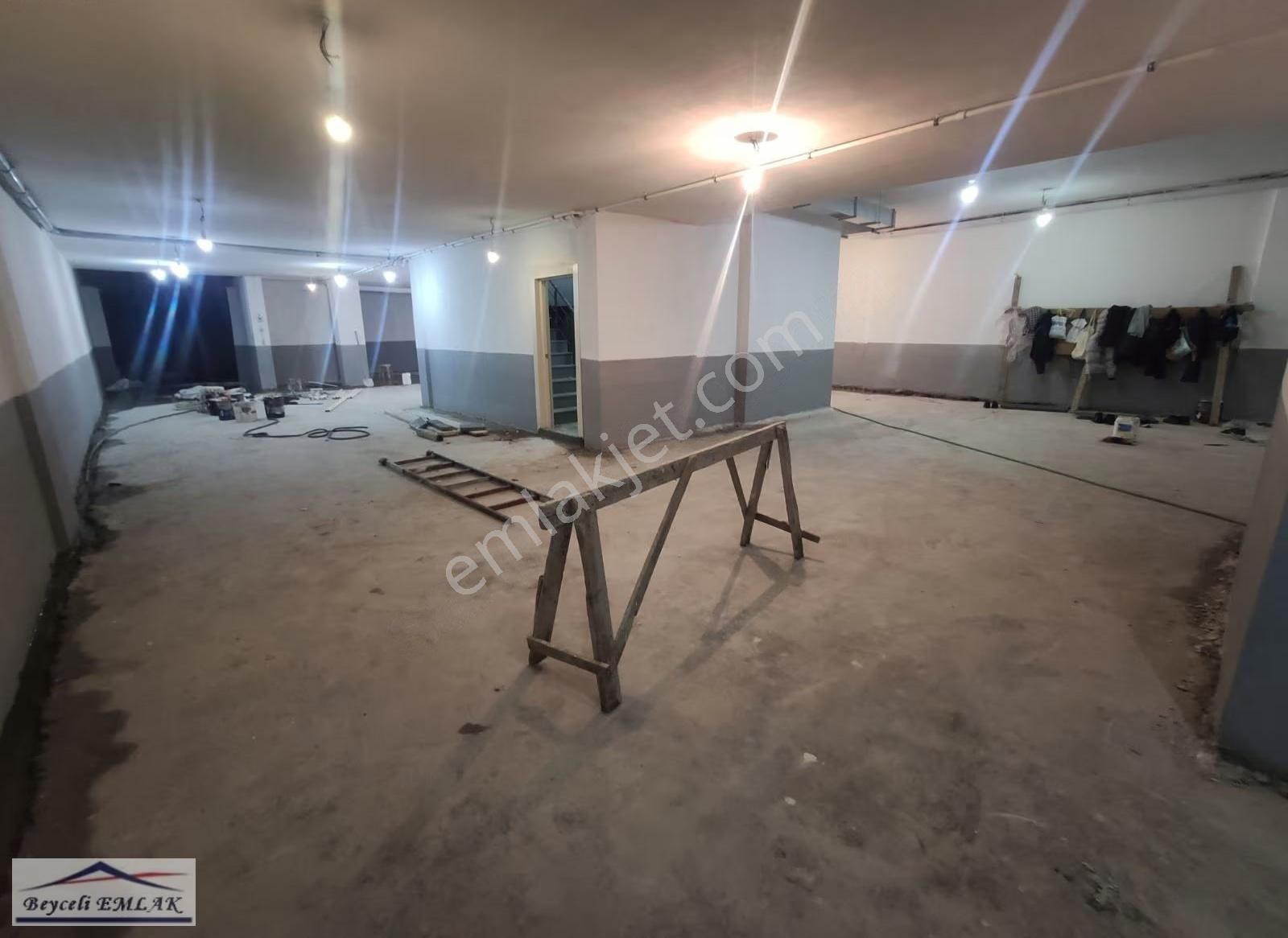 1070 Metre Yeni Yapım Yanyola Çok Yakın Sıfır Plaza - Görsel 2