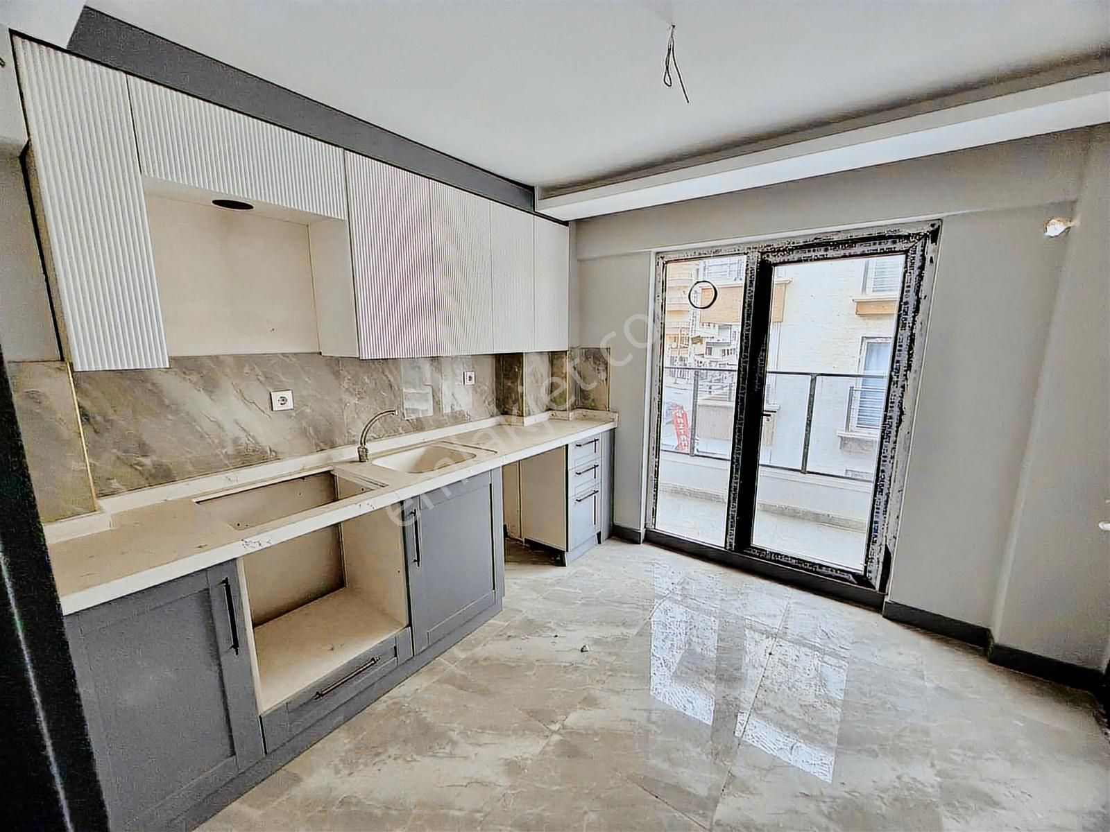 Şahapgürler 3+1 Yeni, 125m², Güney Cephe, Orta Kat Daire