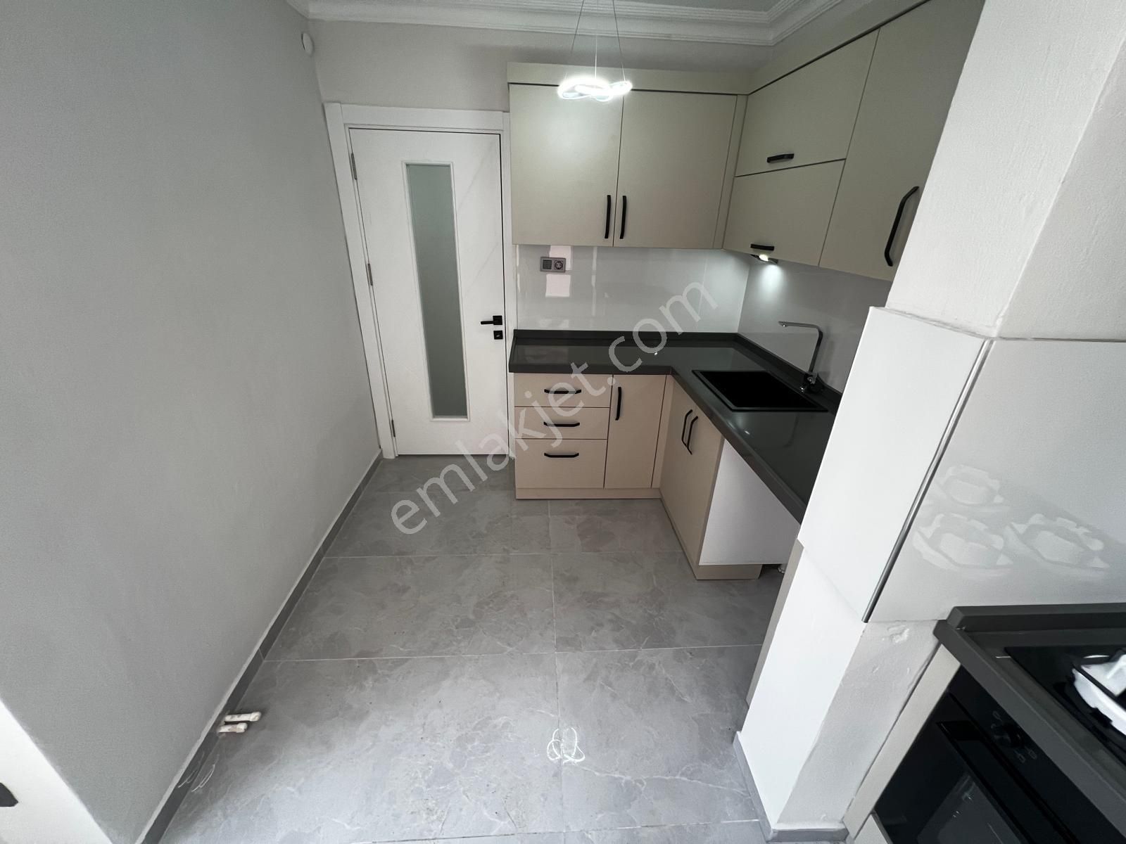 Yiğit'ten Akçay'da Ayrı Mutfaklı 2+1 Ara Kat Lüks Daire - Görsel 4