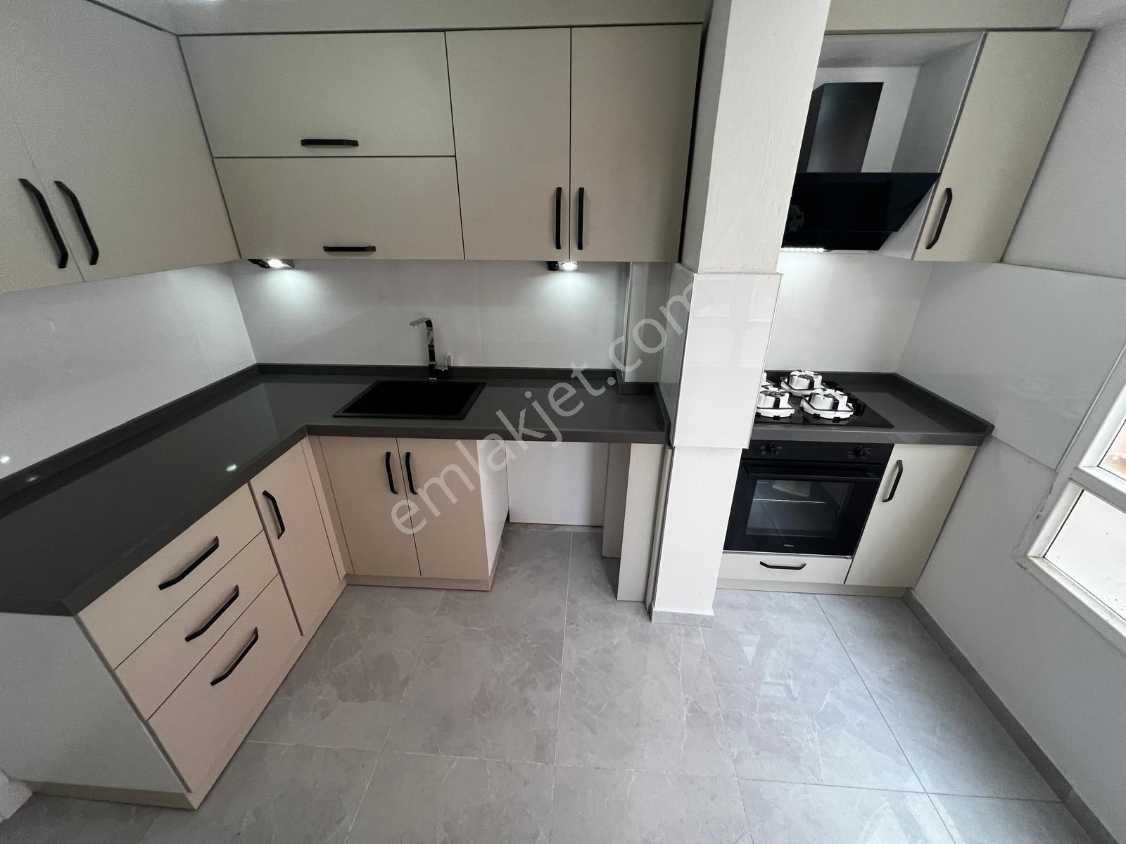 Yiğit'ten Akçay'da Ayrı Mutfaklı 2+1 Ara Kat Lüks Daire - Görsel 2