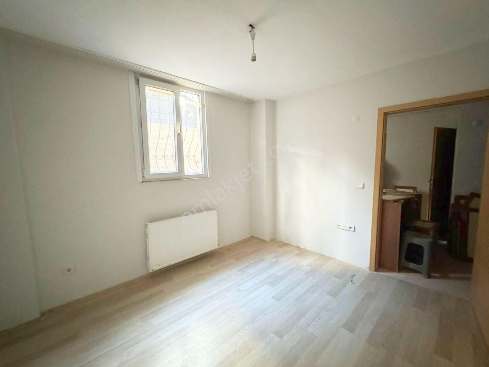 Mertcan'dan Esenler Mah. Cadde Üzeri Hastane 12 Dk Mesafeli 1+1 - Görsel 2