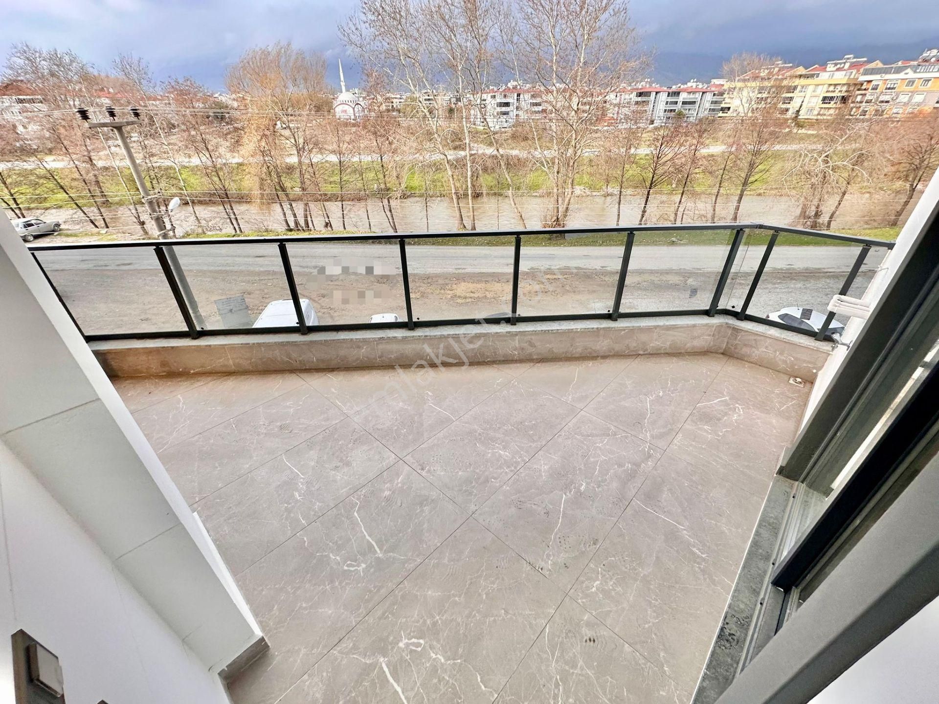 ꧁ay Emlaktan꧂akçayda Köşe Ön Cephe Çay Ve Kazdağı Manzaralı Şık Tasarımlı Arakat 3+1 Lüks Daire - Görsel 31