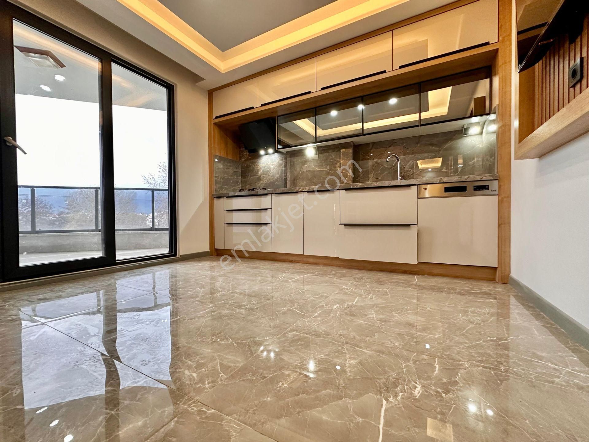 ꧁ay Emlaktan꧂akçayda Köşe Ön Cephe Çay Ve Kazdağı Manzaralı Şık Tasarımlı Arakat 3+1 Lüks Daire - Görsel 2