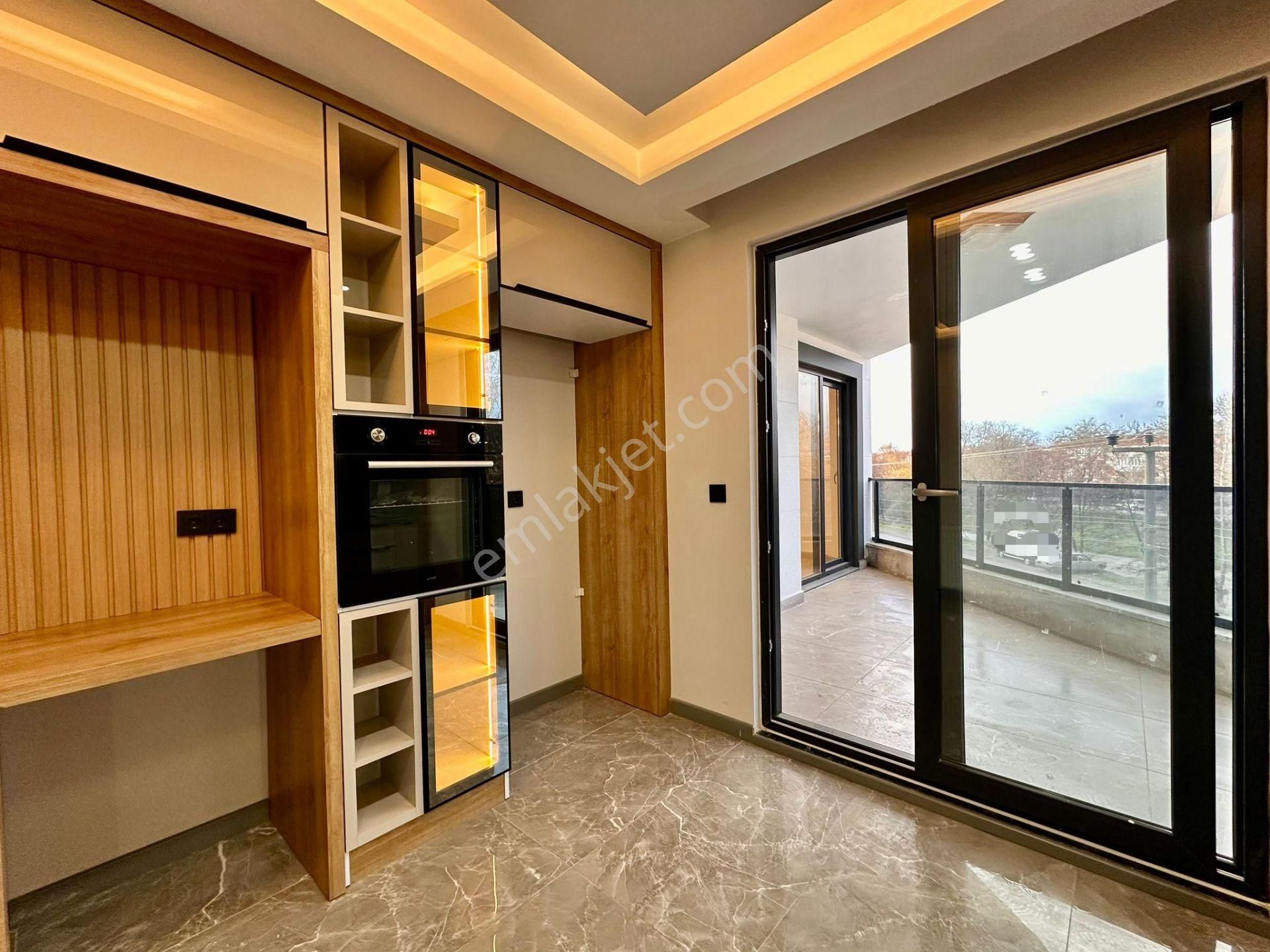 ꧁ay Emlaktan꧂akçayda Köşe Ön Cephe Çay Ve Kazdağı Manzaralı Şık Tasarımlı Arakat 3+1 Lüks Daire - Görsel 3