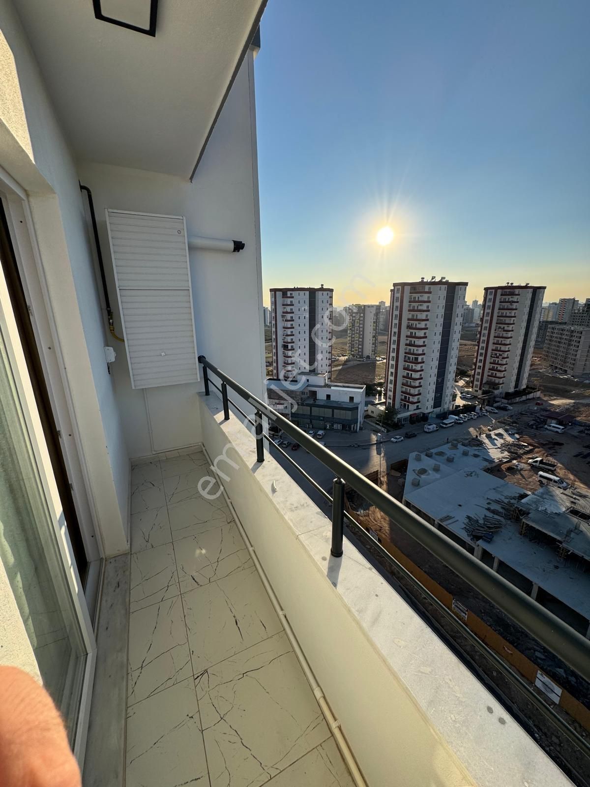 Stilpark 'tan Gültepe Mahallesinde 2+1 K. Mutfak Satılık Daire - Görsel 2