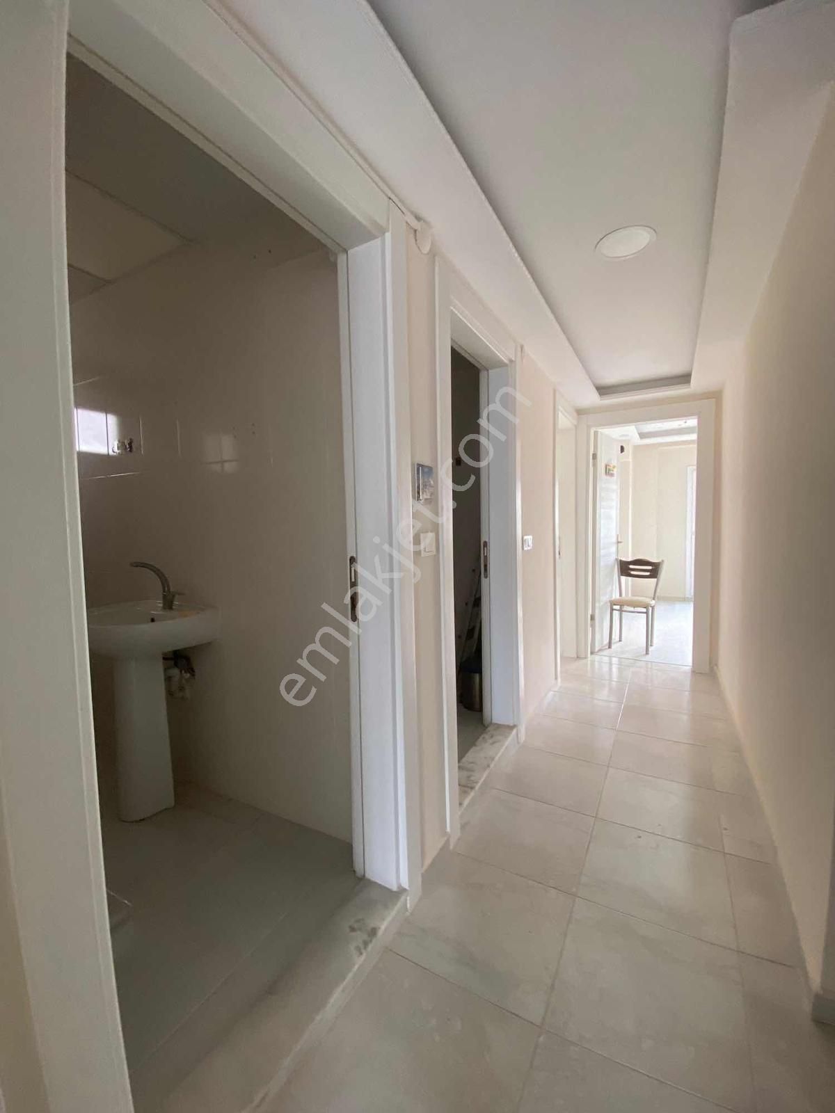 Kuşadası Davutlarda Çift Cephe Önü Açık Çok Geniş 3+1 Daire - Görsel 2