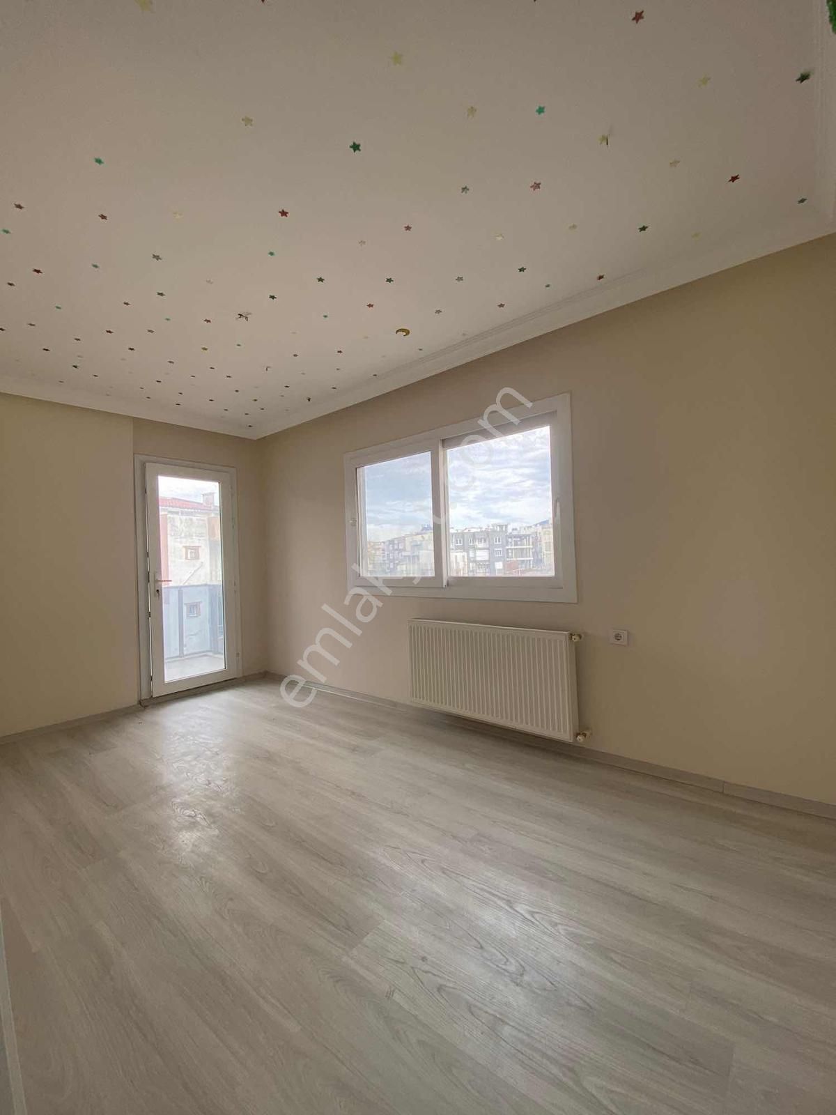 Kuşadası Davutlarda Çift Cephe Önü Açık Çok Geniş 3+1 Daire - Görsel 13