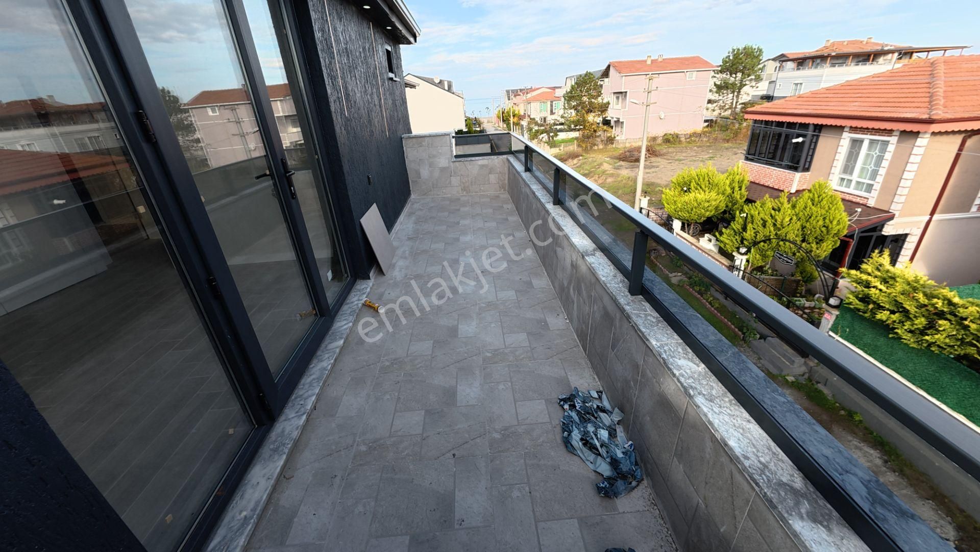 Sakarya Kocaali'de Denize Yürüme Mesafesinde Dubleks 3+1 Villa!!! - Görsel 16
