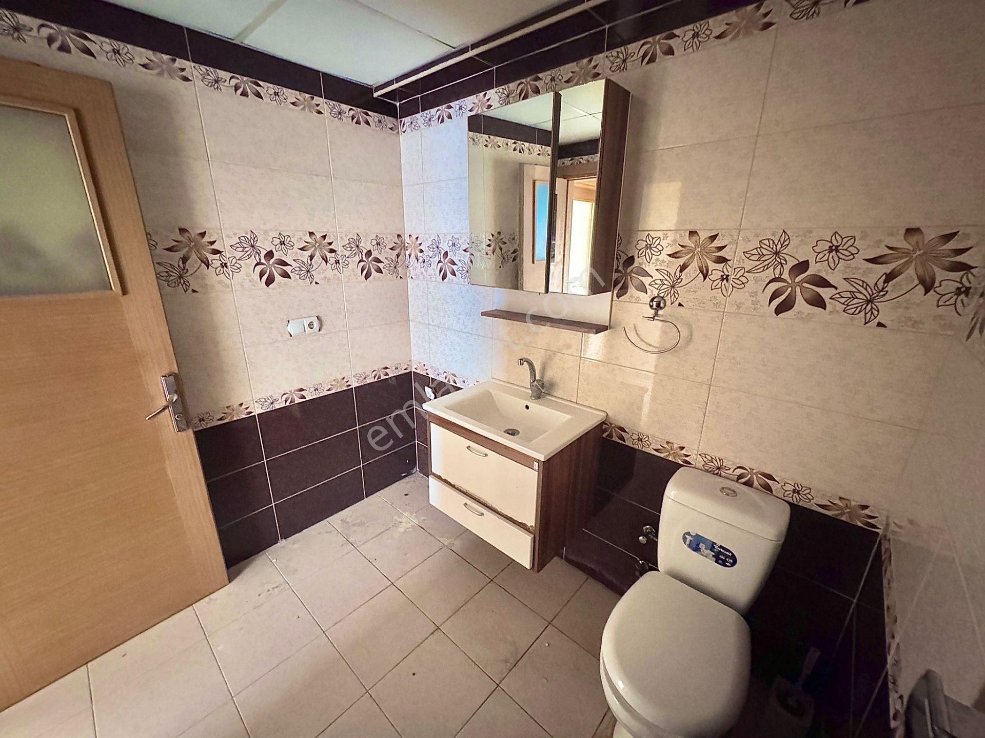 Goldhouse Dan Satılık Güngören Tekstil Merkezinde 3+1 Geniş Daire - Görsel 24