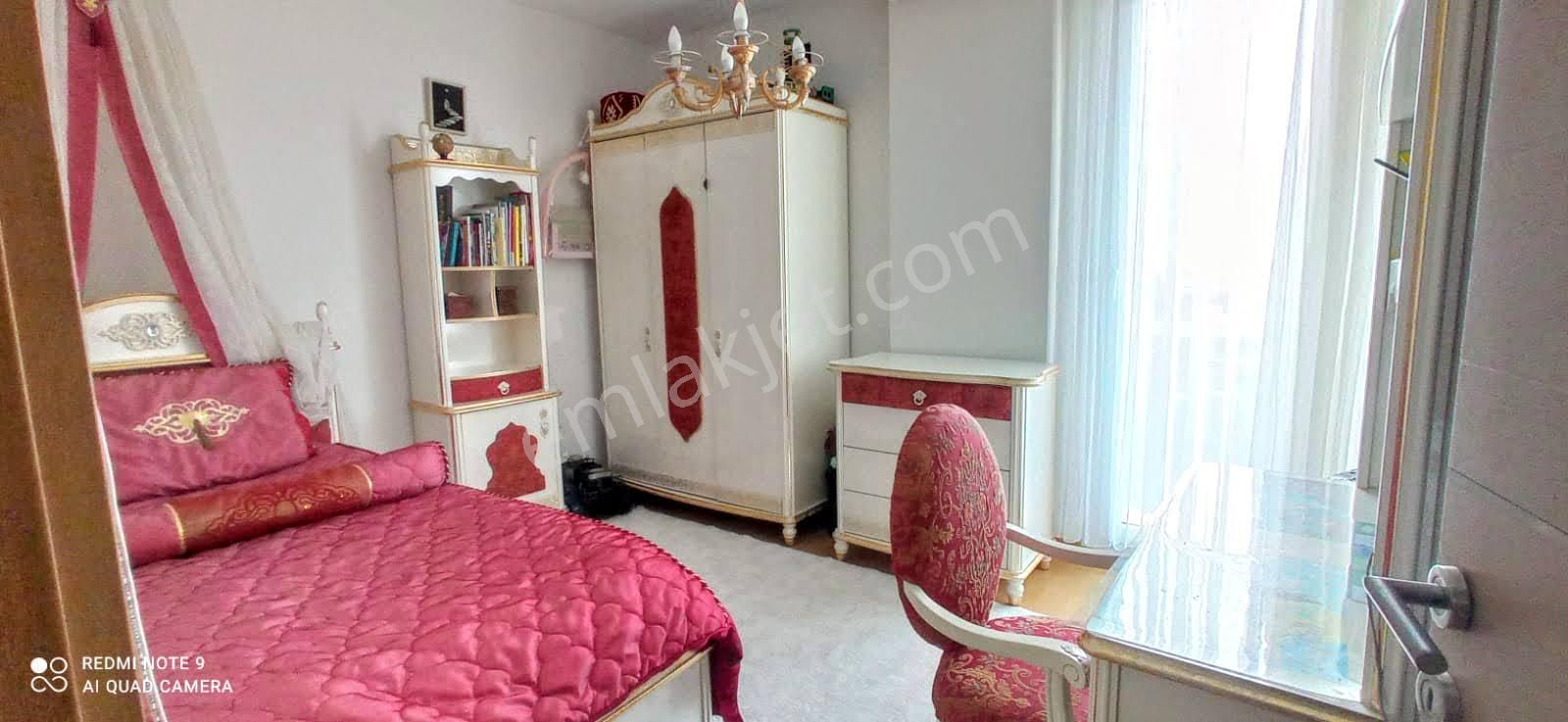 Müslüm Emlaktan Avcılar Parkta 5+2 Ayrı Girişli Dublex Satılık - Görsel 26