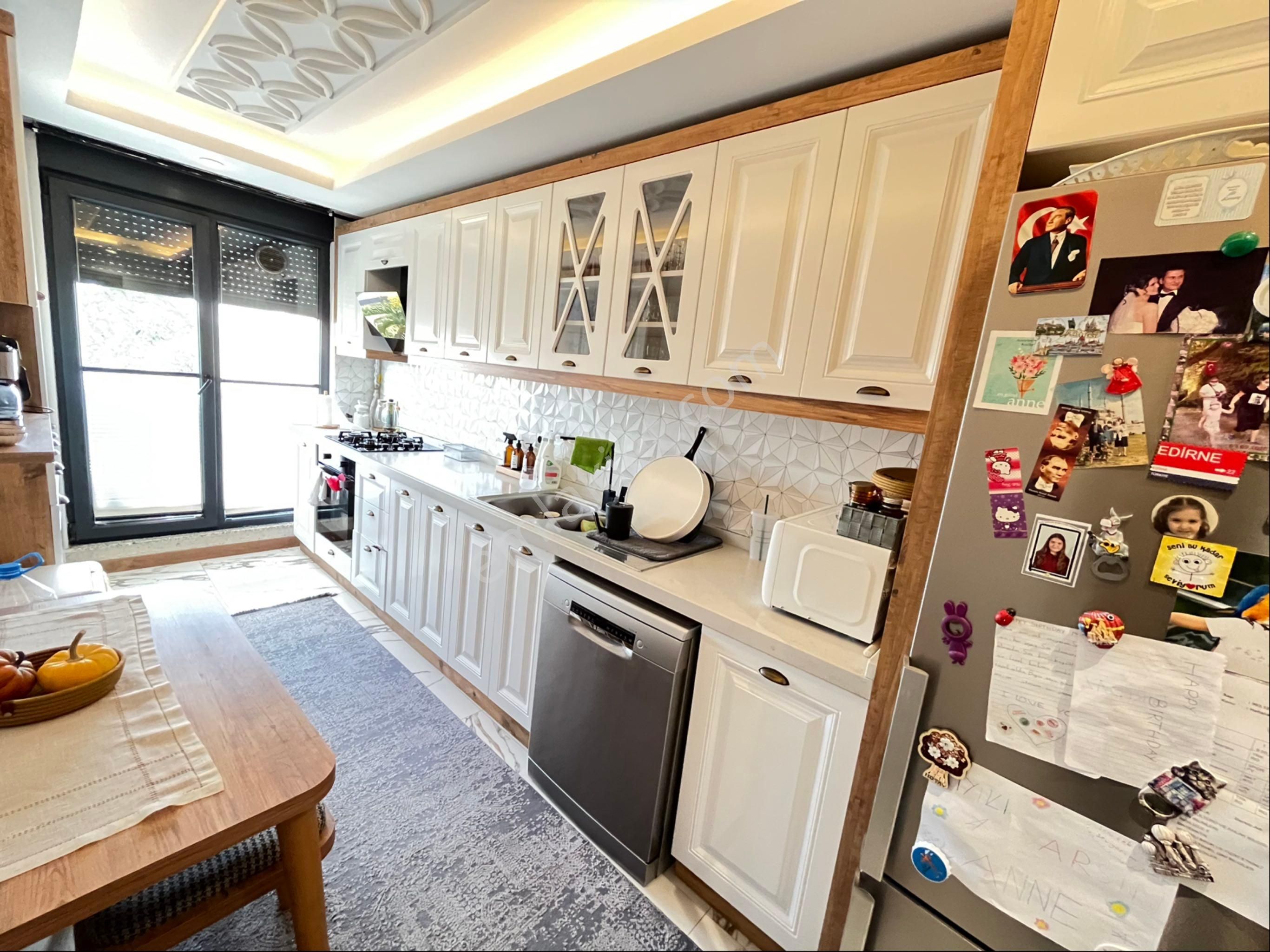 Avcılar Merkez Mh. Satılık 4+1 180 M2 Lüks Özel Yapım Dubleks - Görsel 10