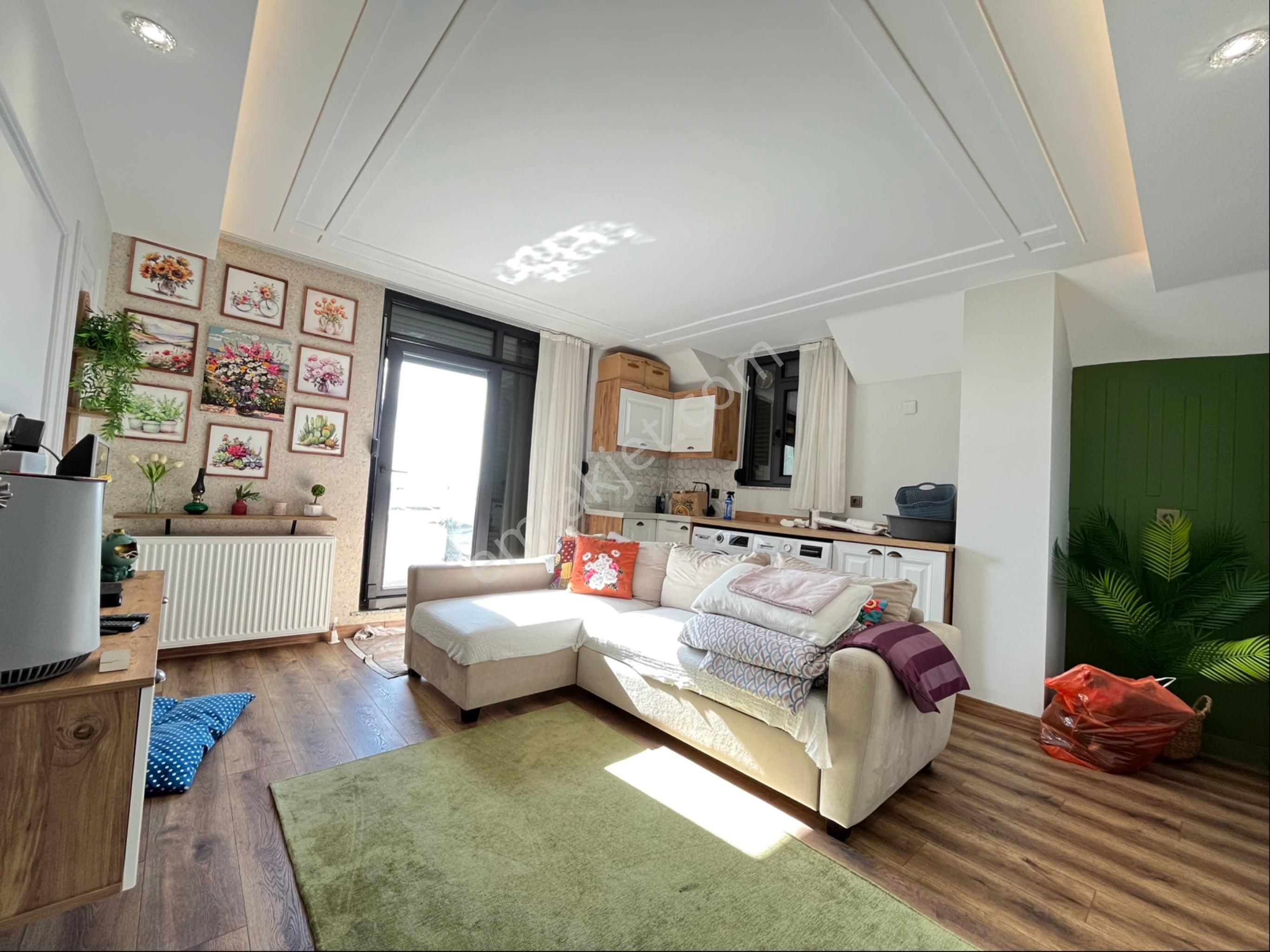 Avcılar Merkez Mh. Satılık 4+1 180 M2 Lüks Özel Yapım Dubleks - Görsel 23