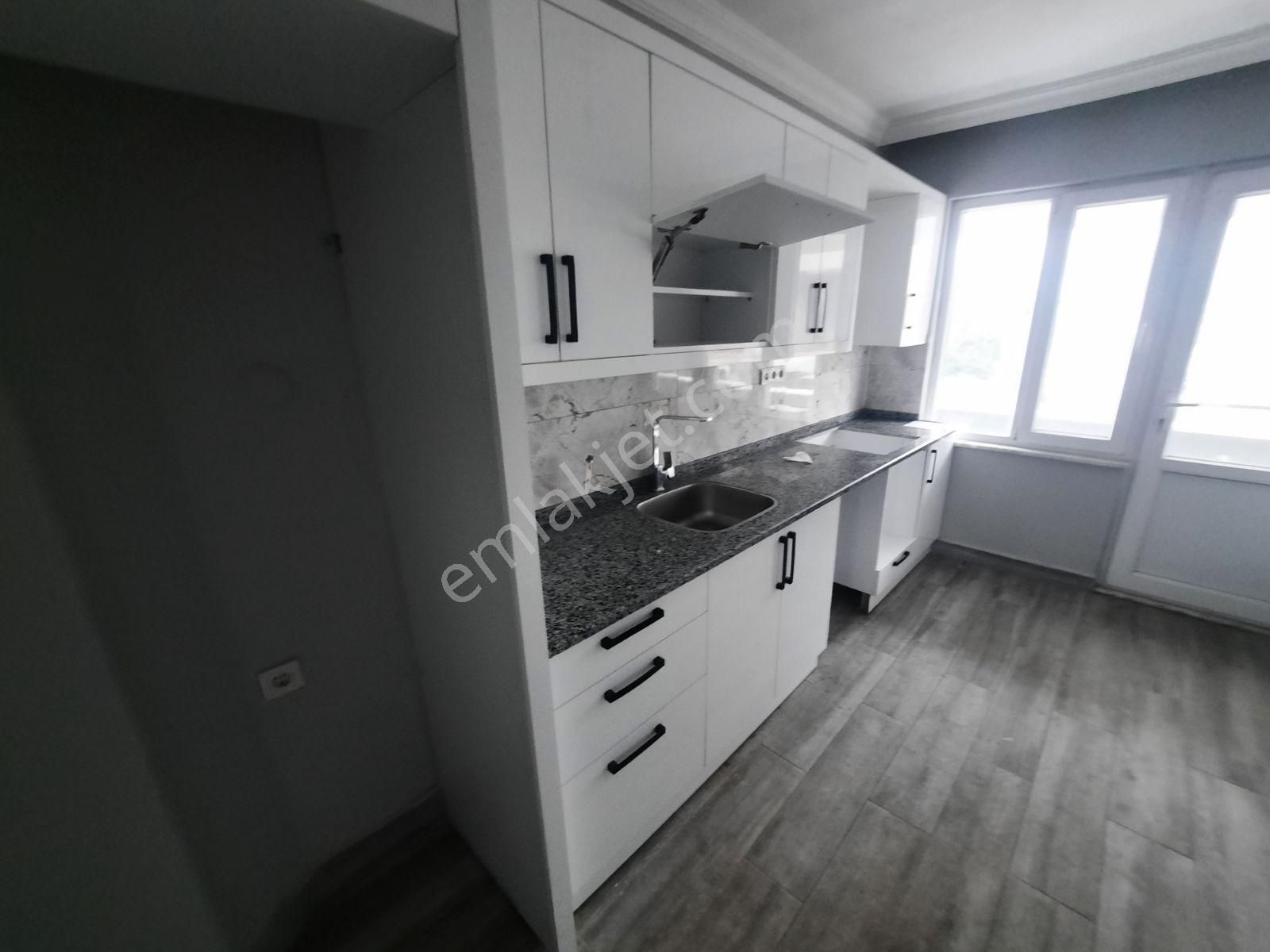 Merkezde Kapalı Mutfak Kiralık 2+1 Daire - Görsel 10