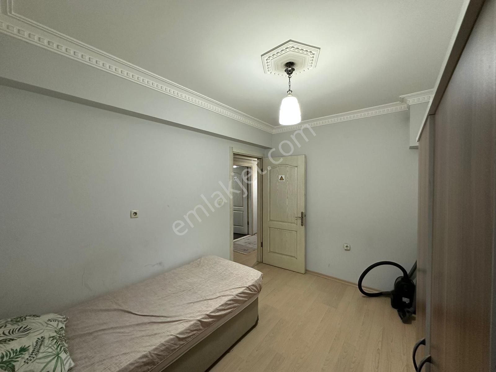 Acill Buca Yıldız Mah.de Ana Cadde Yakını 2+1 100m2 Dgazlı Ayrı Mutfak Arakat Satılık Daire - Görsel 15