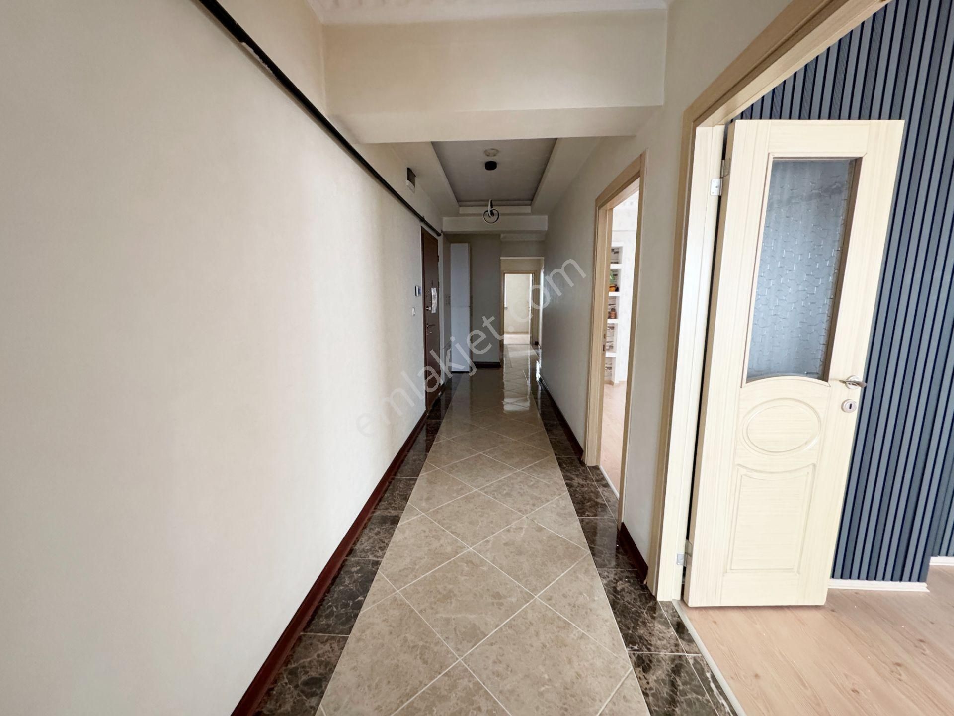 6+1 Bulvar Paraleli 2 Daire Olmaya Uygun Ankara Manzaralı Teras - Görsel 10