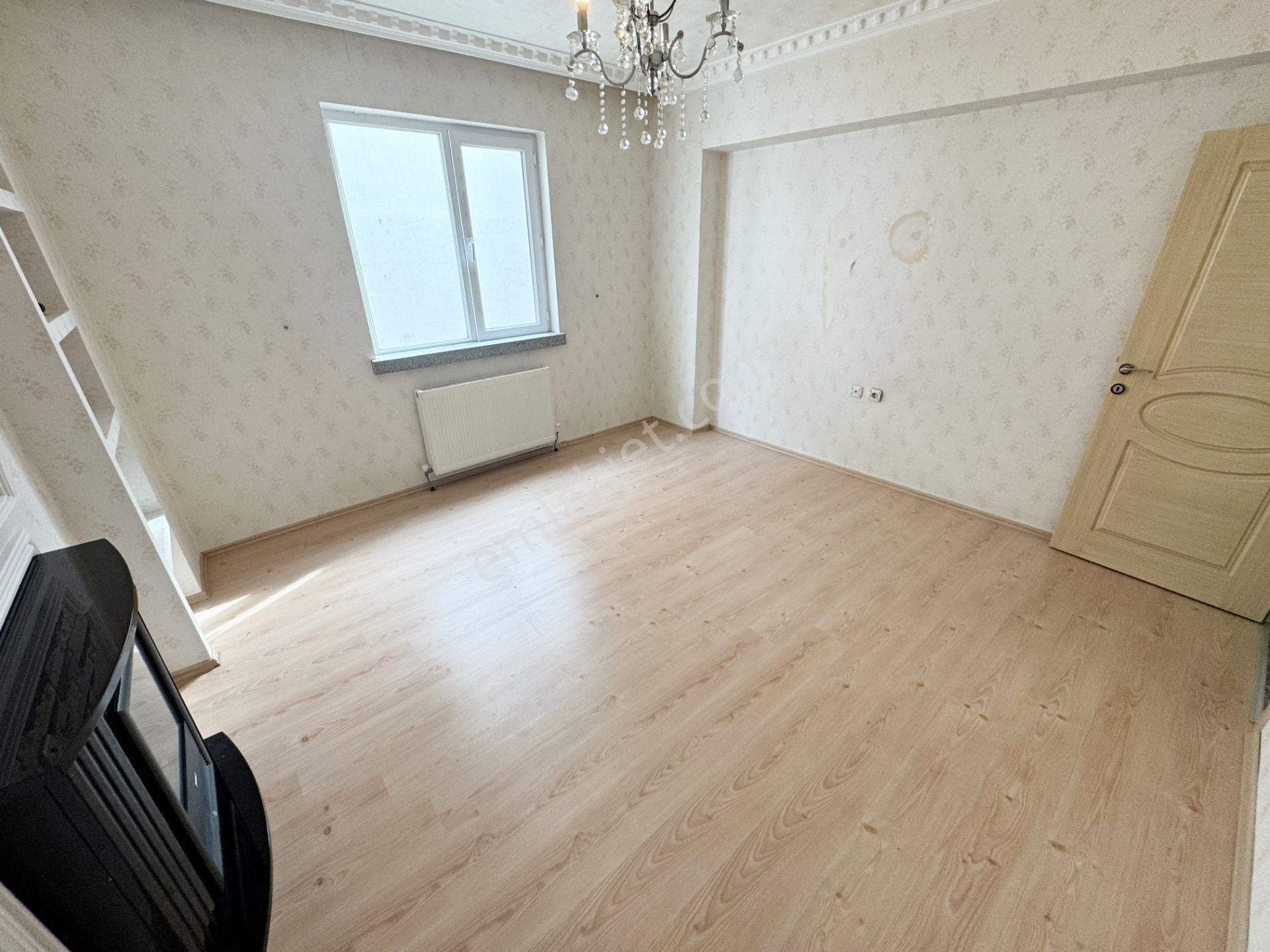 6+1 Bulvar Paraleli 2 Daire Olmaya Uygun Ankara Manzaralı Teras - Görsel 13