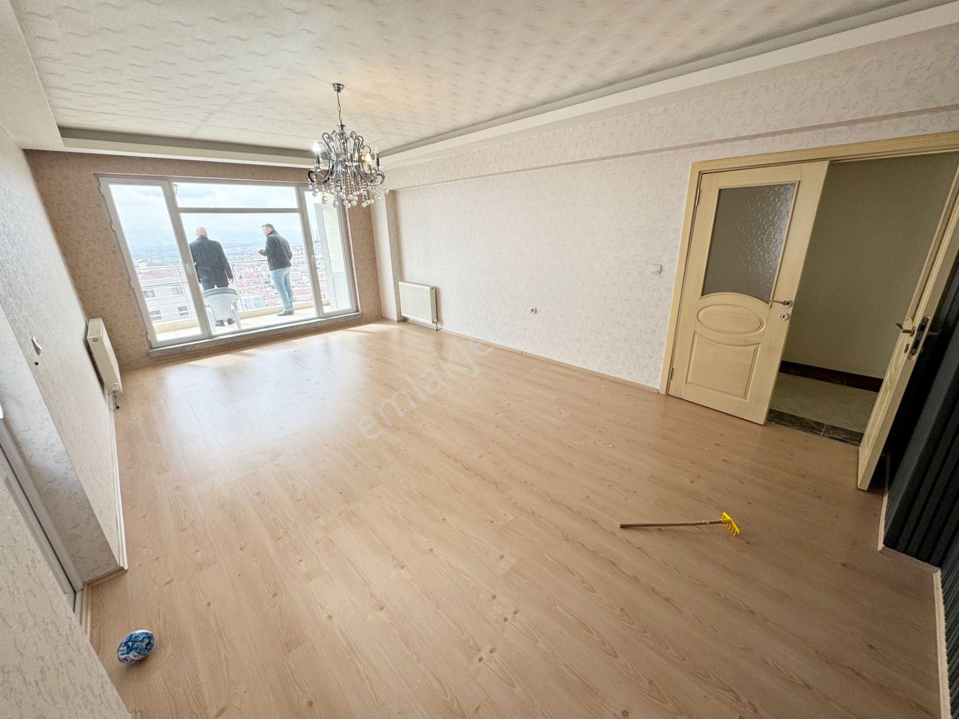 6+1 Bulvar Paraleli 2 Daire Olmaya Uygun Ankara Manzaralı Teras - Görsel 8