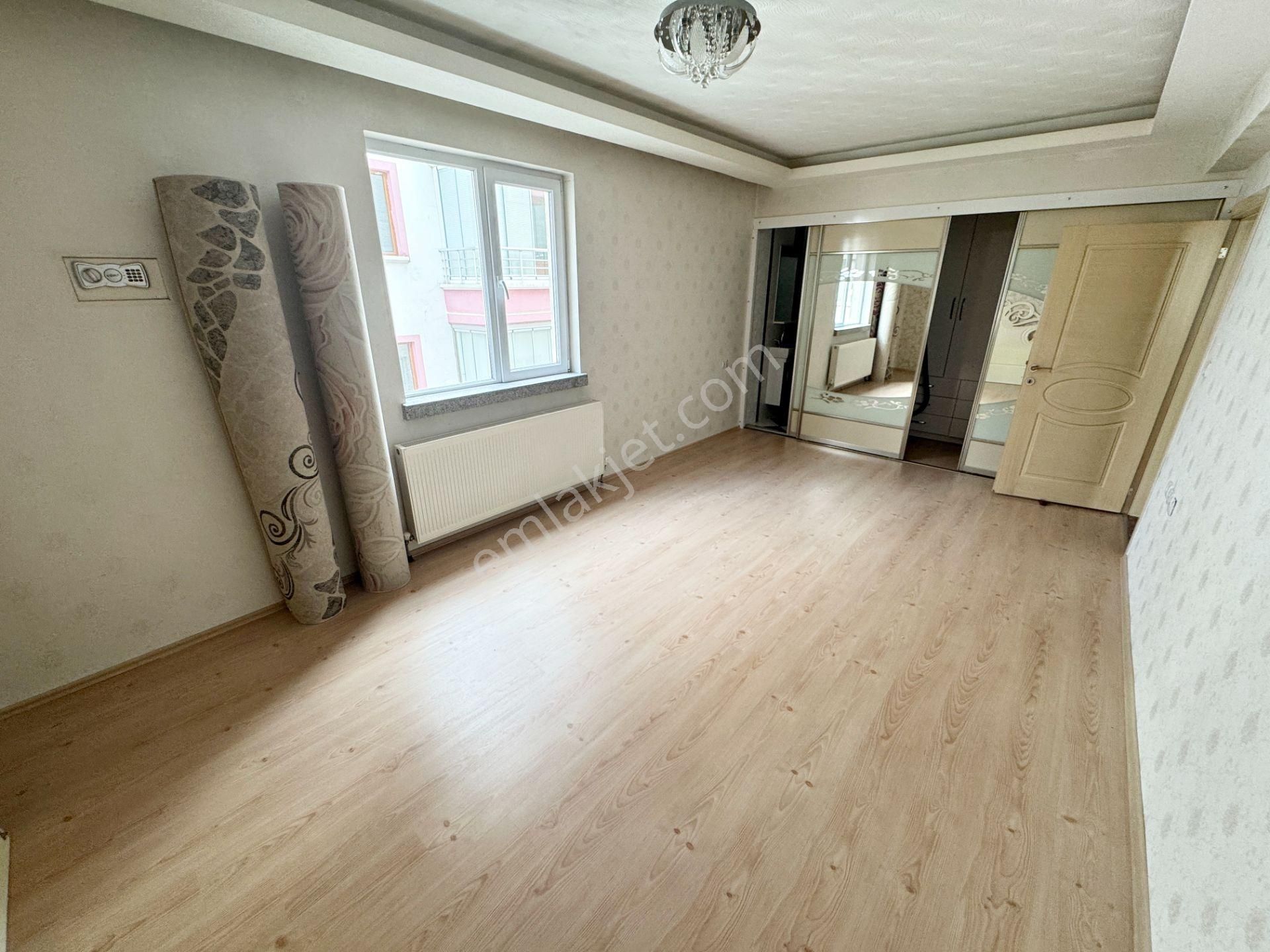 6+1 Bulvar Paraleli 2 Daire Olmaya Uygun Ankara Manzaralı Teras - Görsel 16