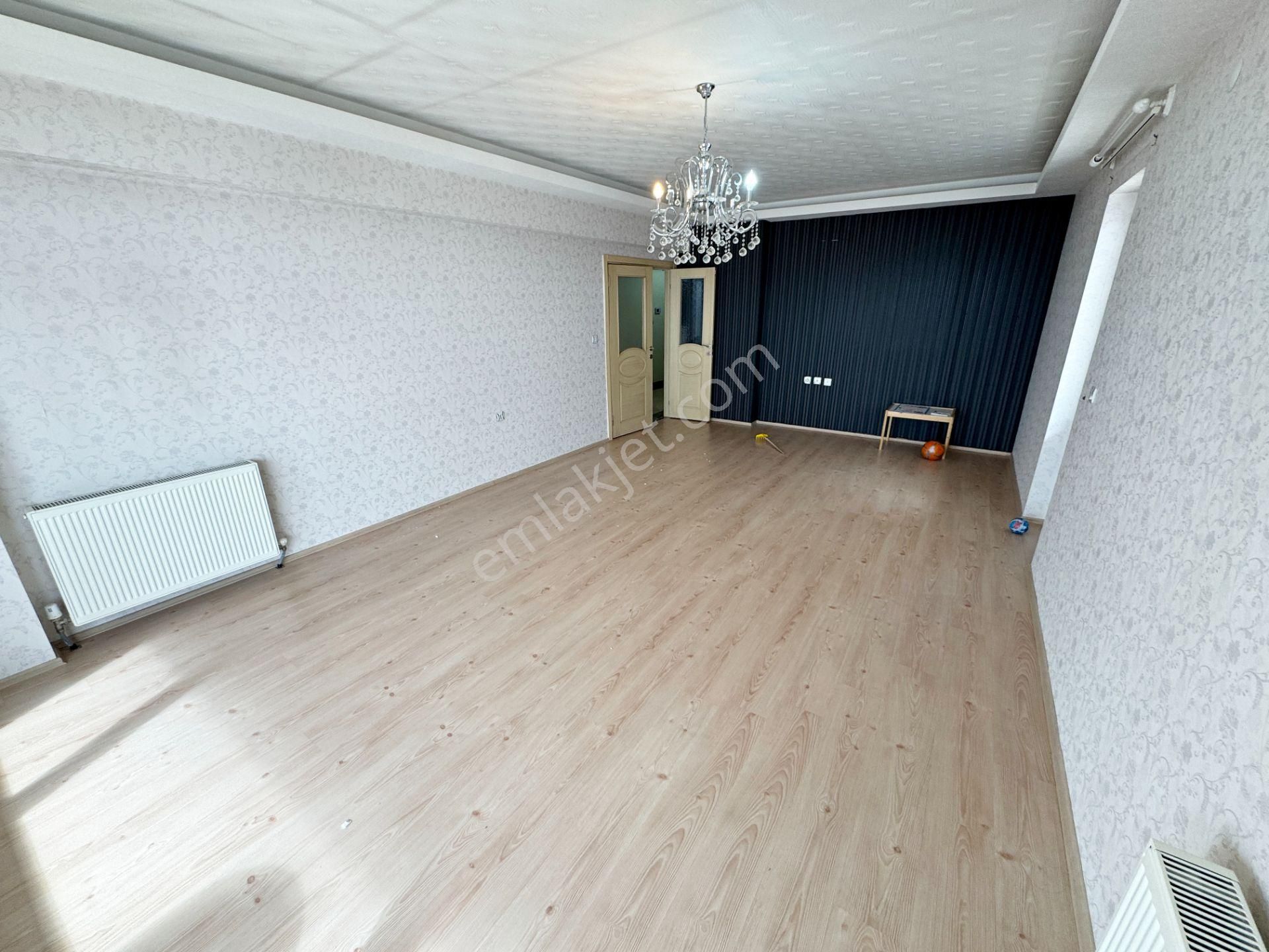 6+1 Bulvar Paraleli 2 Daire Olmaya Uygun Ankara Manzaralı Teras - Görsel 9