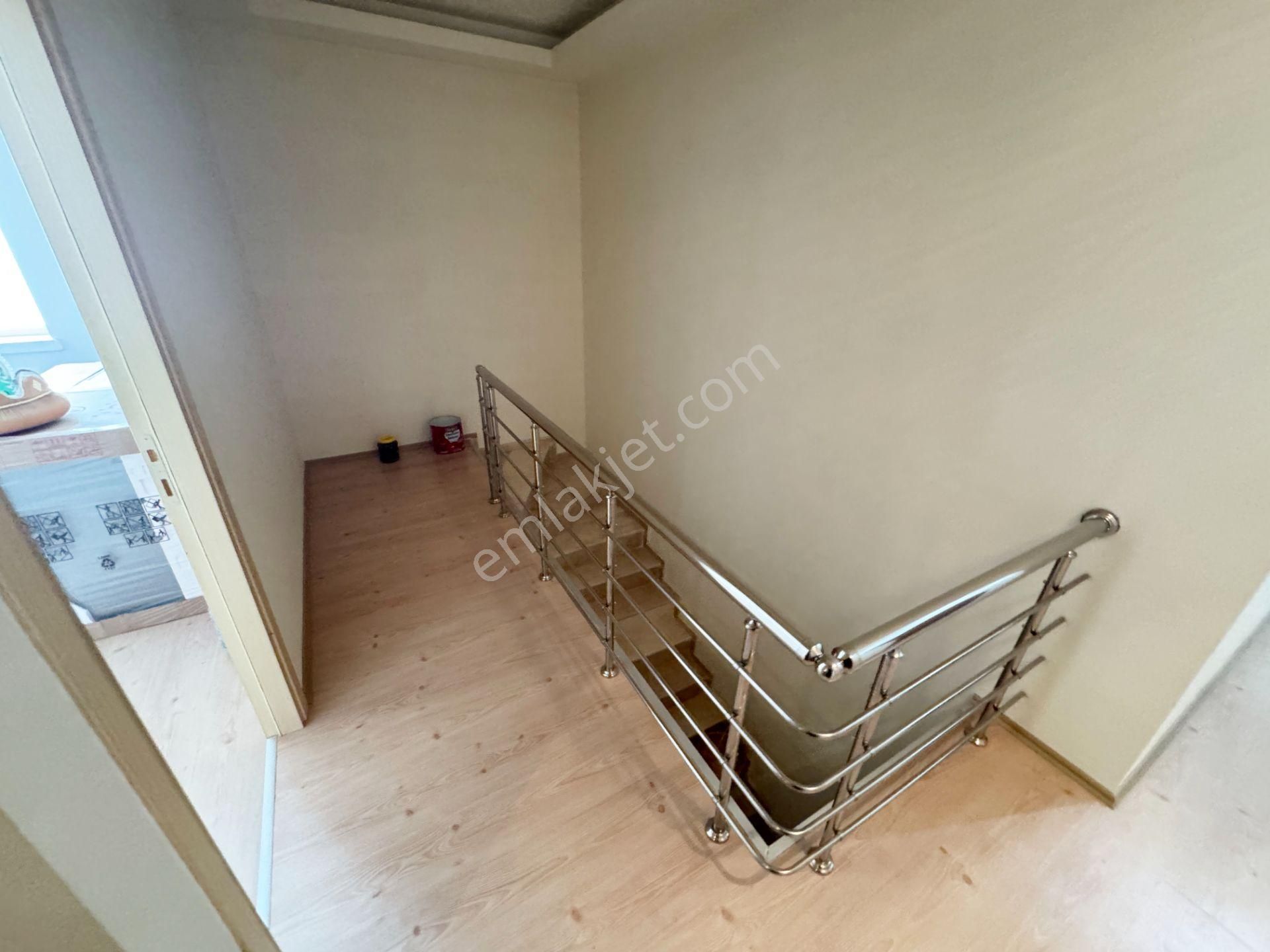 6+1 Bulvar Paraleli 2 Daire Olmaya Uygun Ankara Manzaralı Teras - Görsel 18