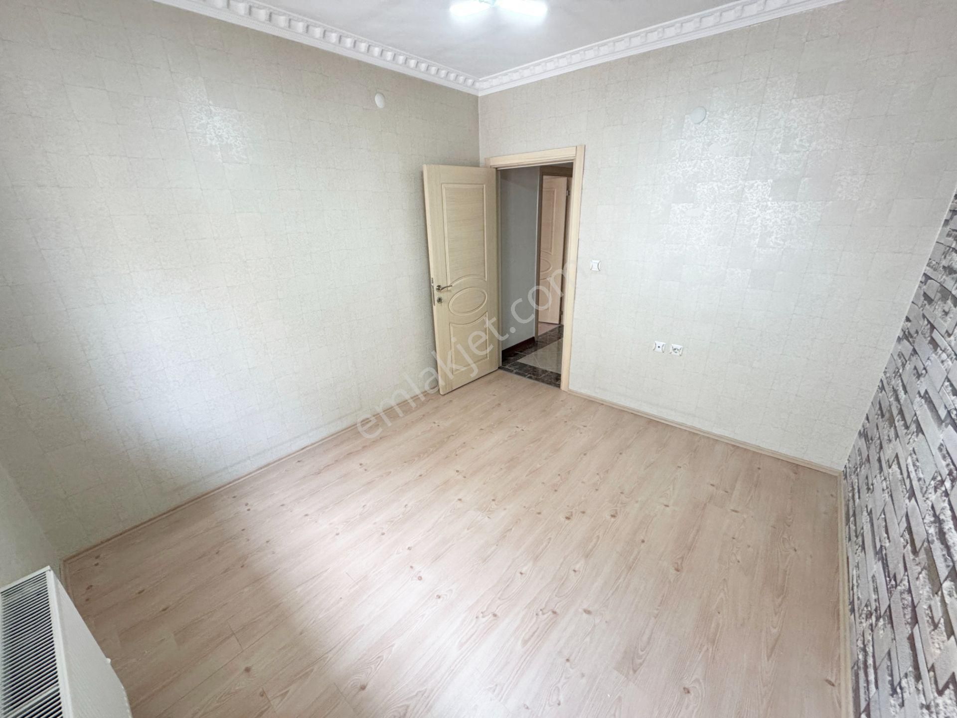 6+1 Bulvar Paraleli 2 Daire Olmaya Uygun Ankara Manzaralı Teras - Görsel 22