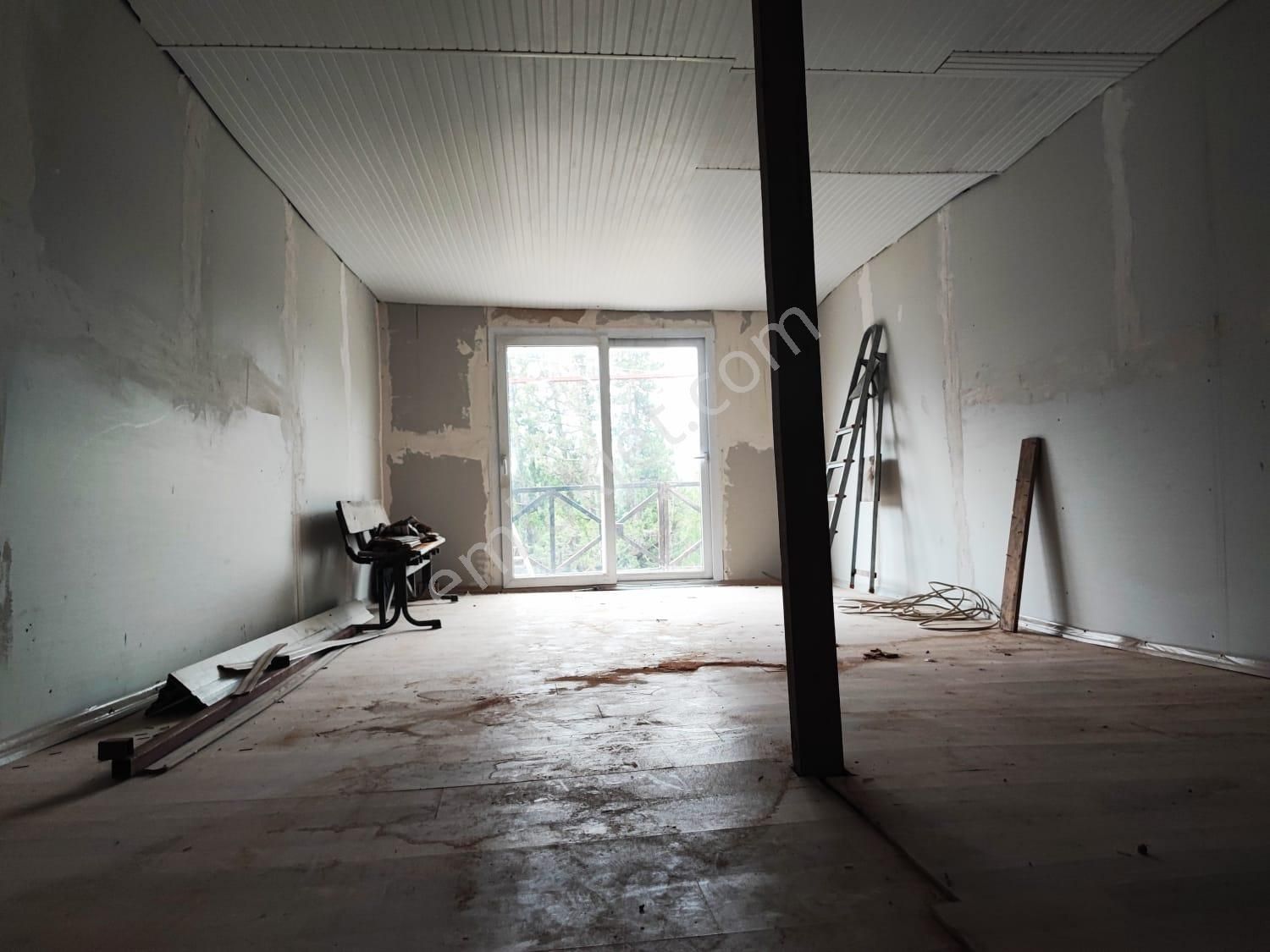 Kar Emlaktan Akçatekir Alparslan Da 370 M2 Arsası Mevcut 3+1 Satılık Müstakil Ev - Görsel 8