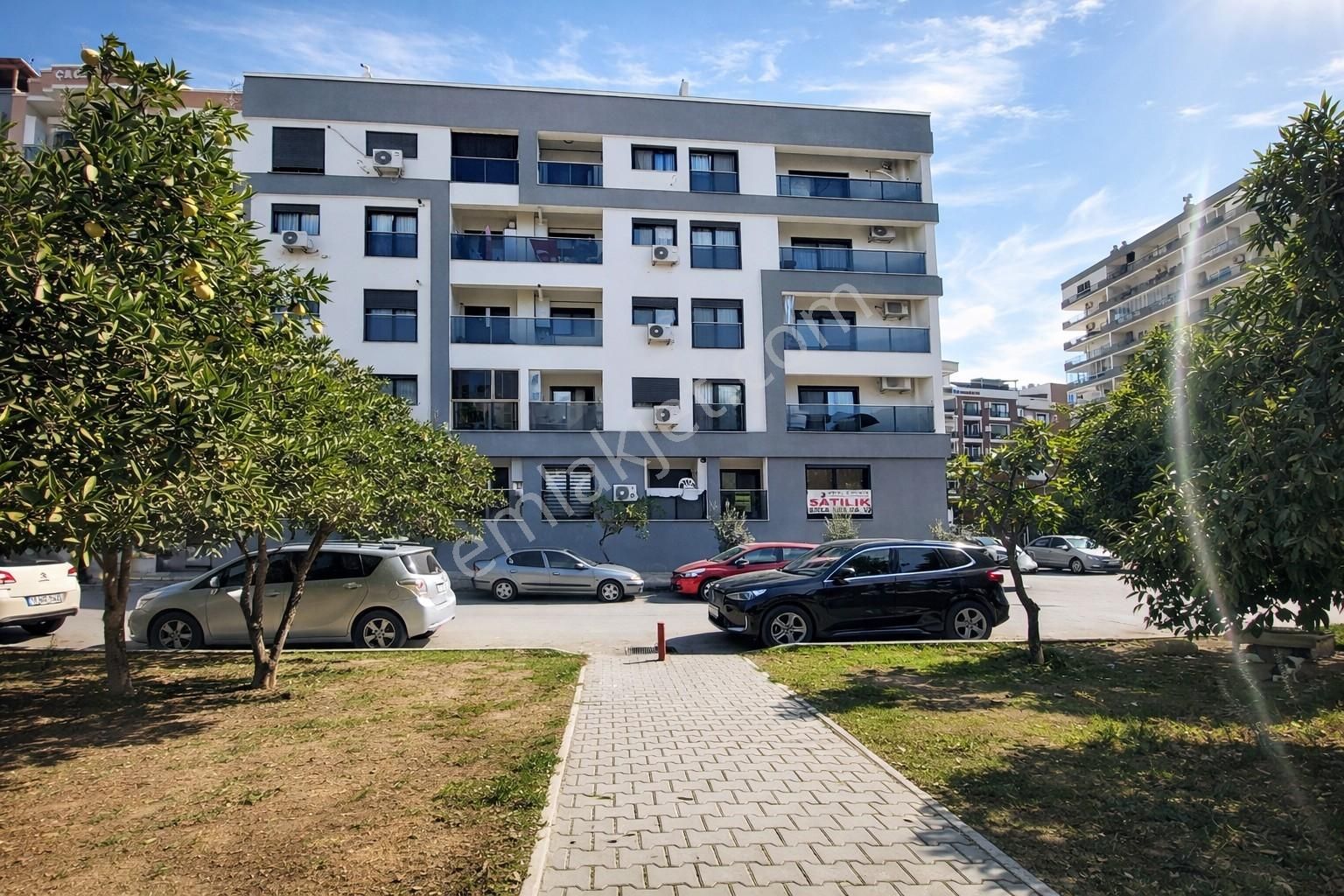 Demirköprü Diş Hast. İzban Yakını 3 Cephe Sıfır 2+1_full Kredili