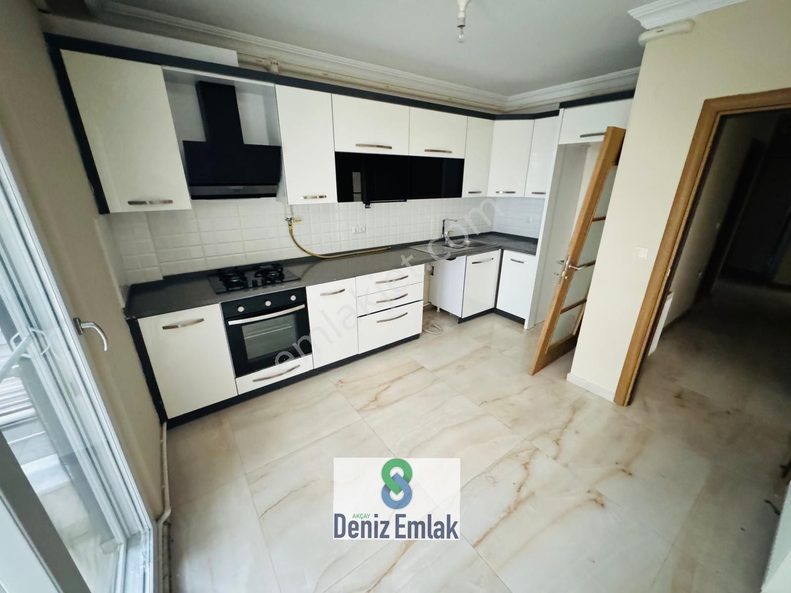 ♾️ Denizden Akçayda Genç Binada Doğalgazlı Satılık 2+1 Daire.
