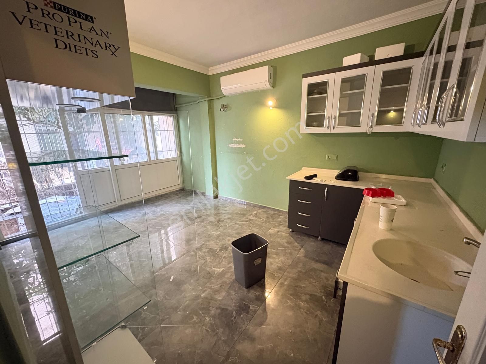 Prestij'den Cumhuriyet'te Hem Mesken Hem Ofis Satılık 2+1 Daire - Görsel 3