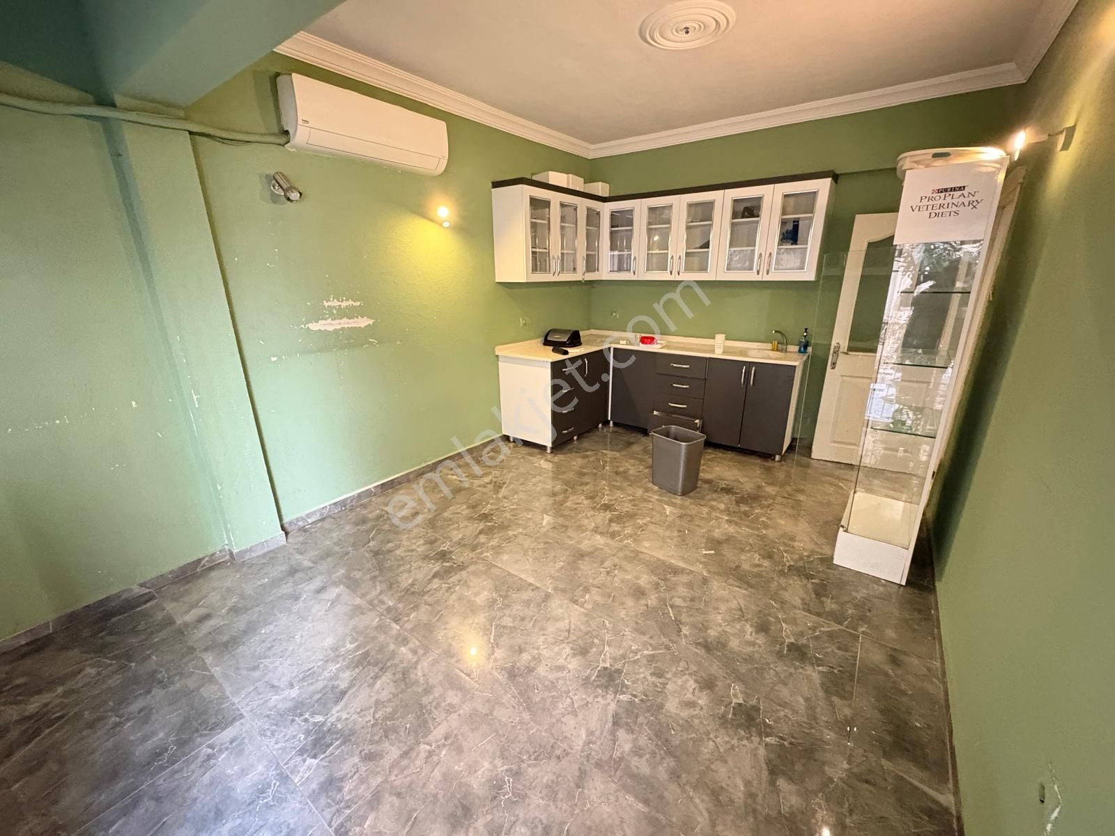 Prestij'den Cumhuriyet'te Hem Mesken Hem Ofis Satılık 2+1 Daire - Görsel 2